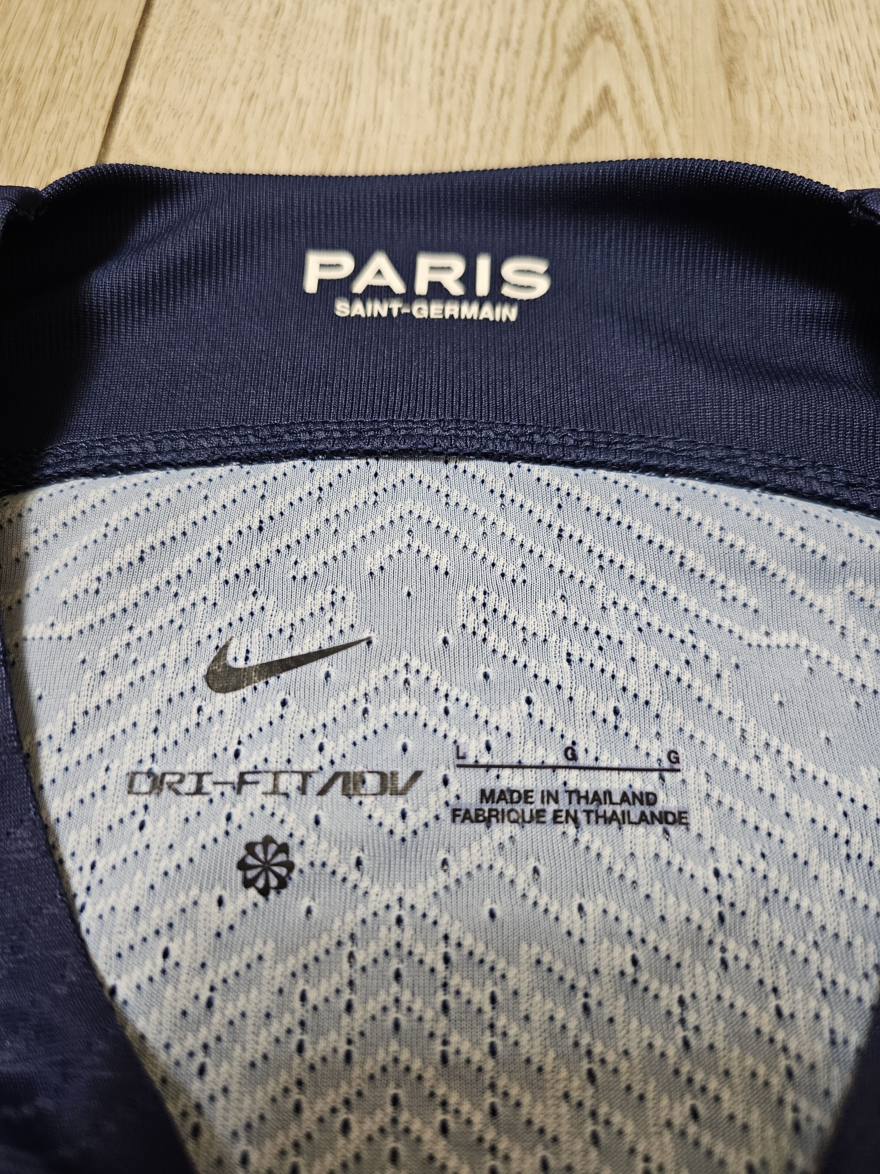 Nike PSG PARIS SAINT-GERMAIN MBAPPE PLAYER VERSION FOOTBALL SHIRT Size US L / EU 52-54 / 3 - 9 Thumbnail