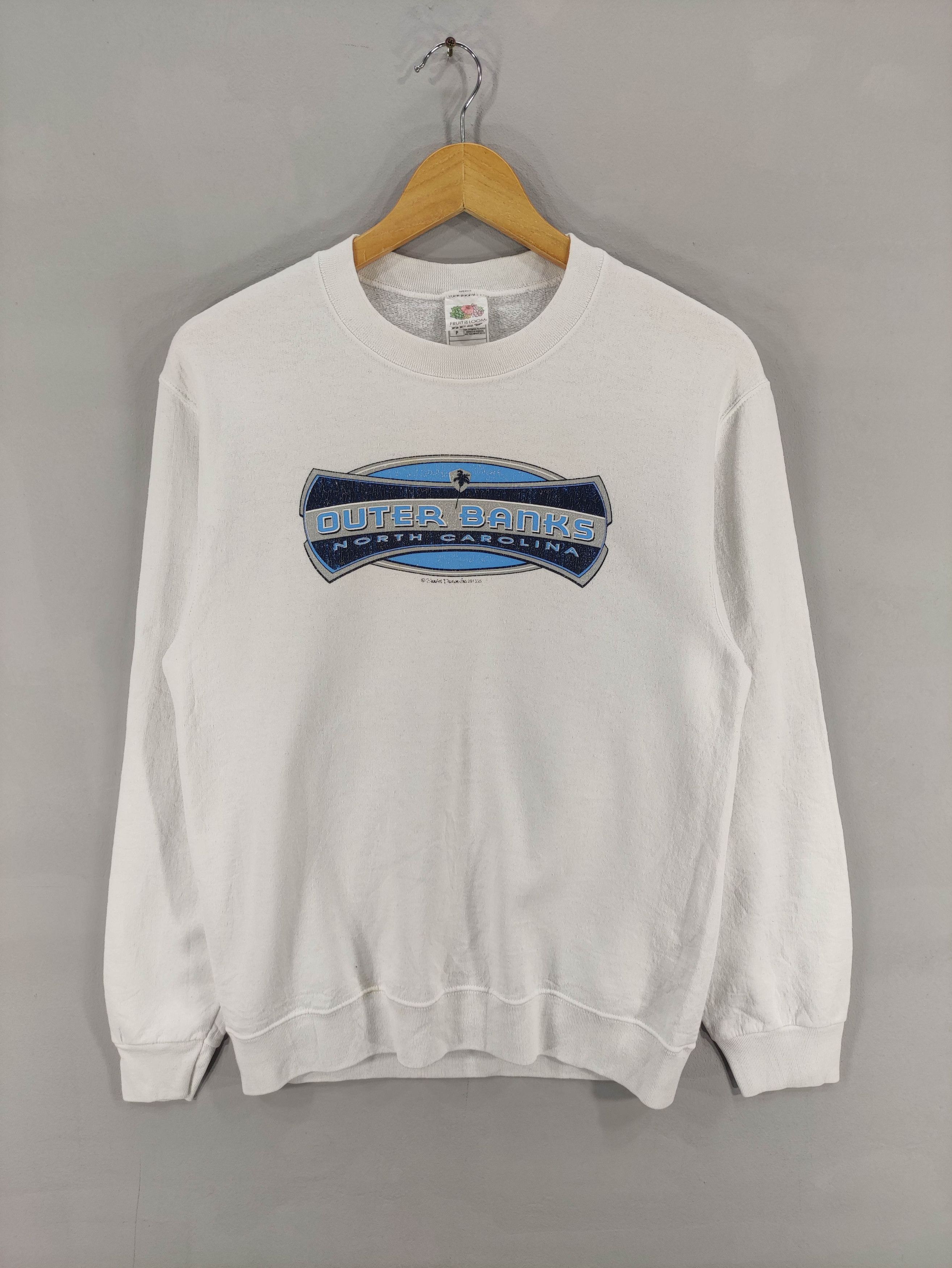 Vintage outer banks sweatshirt store