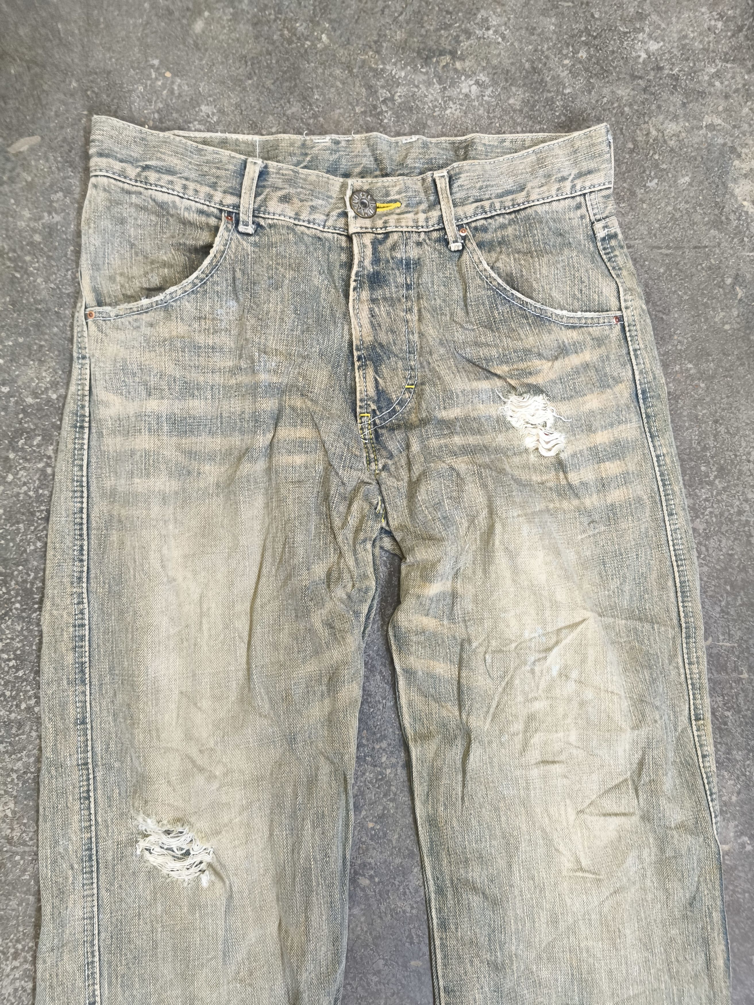 Beauty Beast 🔥 Co n Lu Jeans Distressed Hysteric glamour if 6 was 9 Size US 32 / EU 48 - 8 Thumbnail