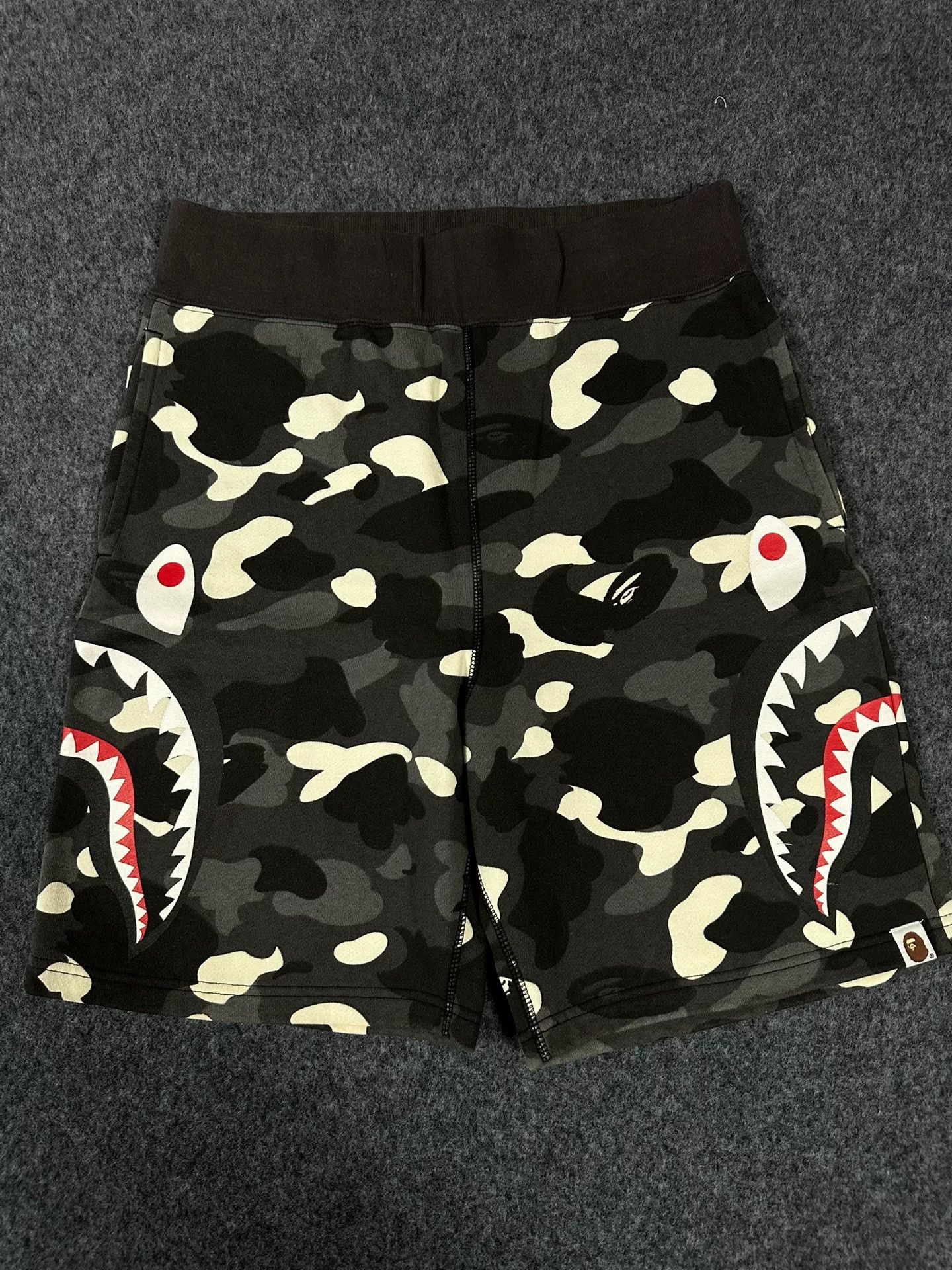 Bape Bape Multi Shark Shorts Designer Size US 32 / EU 48 - 1 Thumbnail