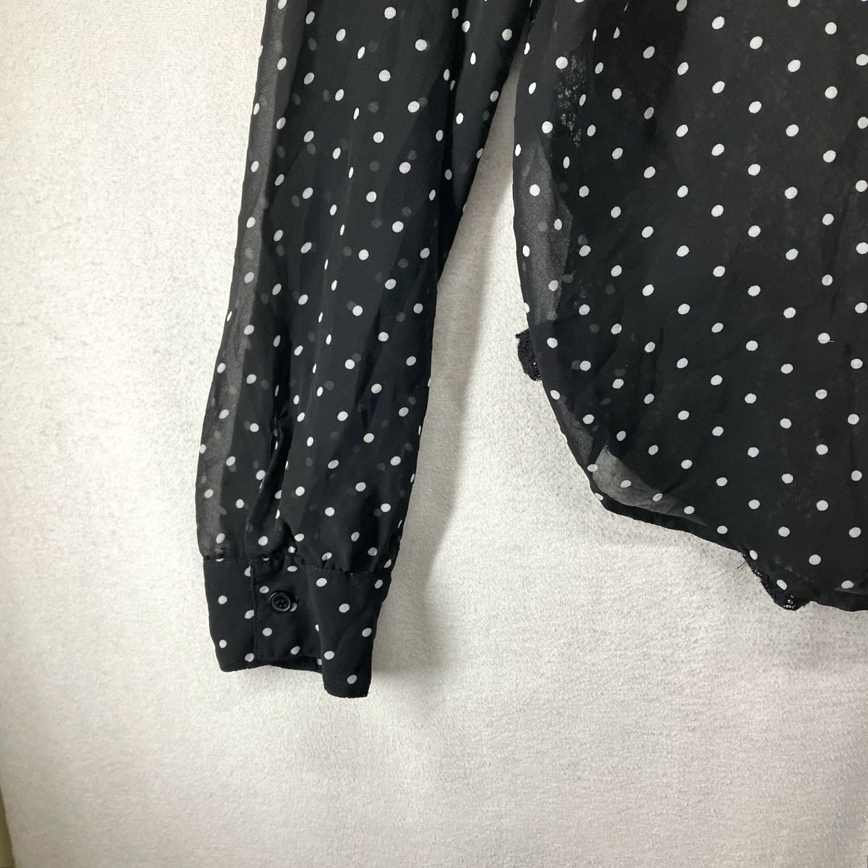 Vintage Women's Goth Top Medium Black & White Polka Dot Button Down Sheer Lace Back Size M / US 6-8 / IT 42-44 - 6 Thumbnail