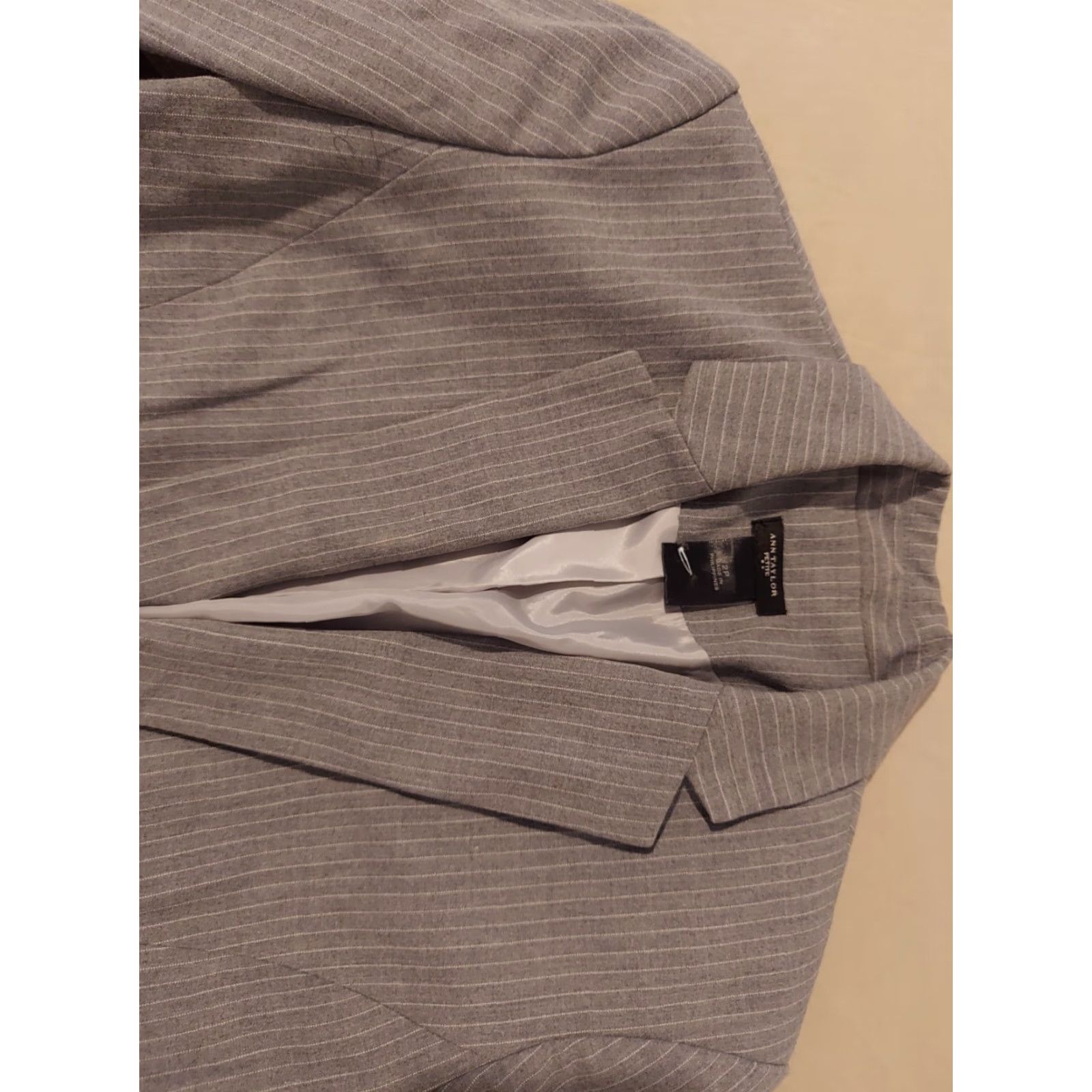 Ann Taylor Ann Taylor Womens Blazer 2P Petite Gray Jacket Size XS / US 0-2 / IT 36-38 - 2 Thumbnail