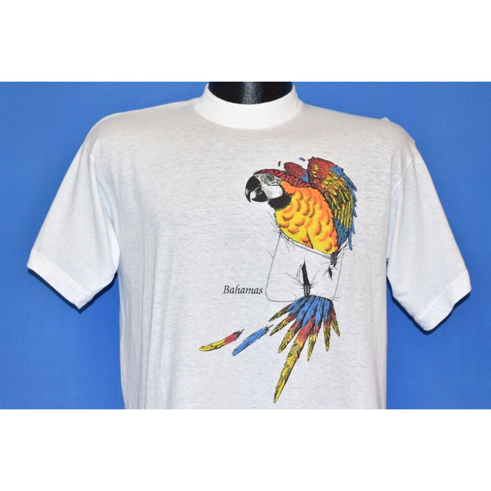 image of Vintage VTG 80's Bahamas Macaw Parrot Faux Pocket Tourist Bird Animal Wildlife T-Shirt L in White (