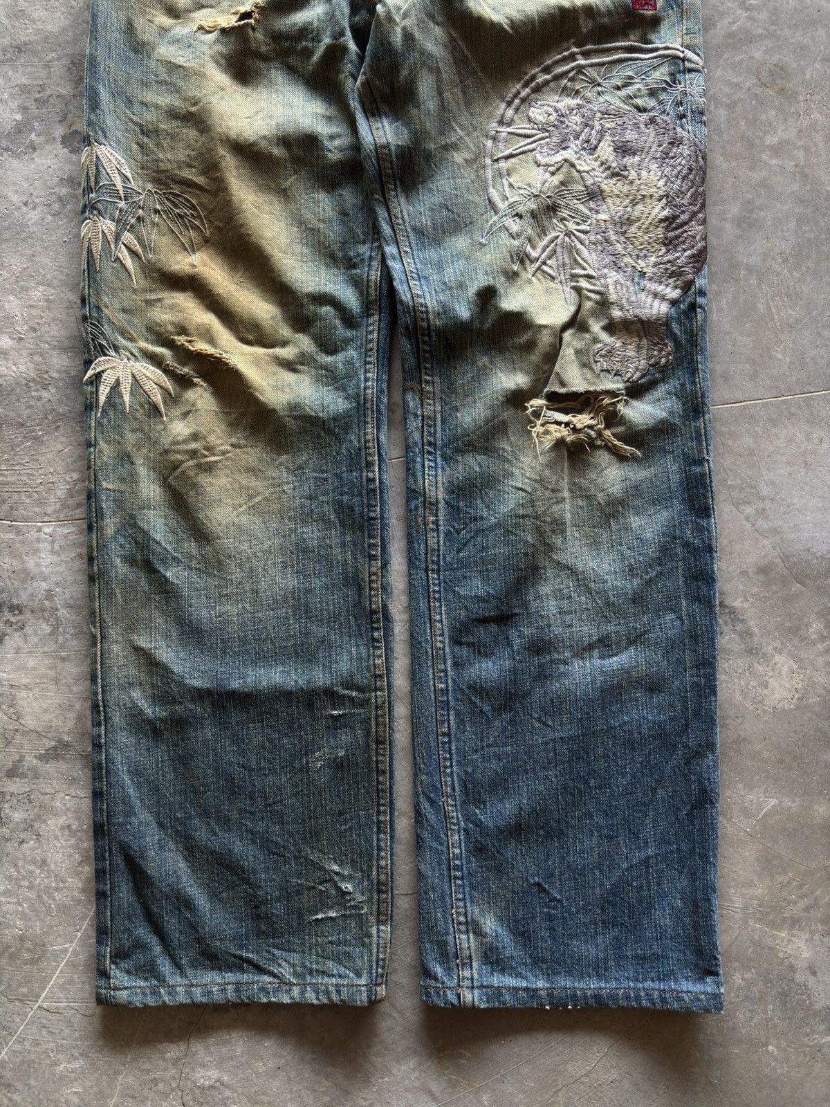 Karakuri Tamashii KARAKURI TAMASHII rusty distressed japanese sukajan tiger Size US 30 / EU 46 - 10 Thumbnail