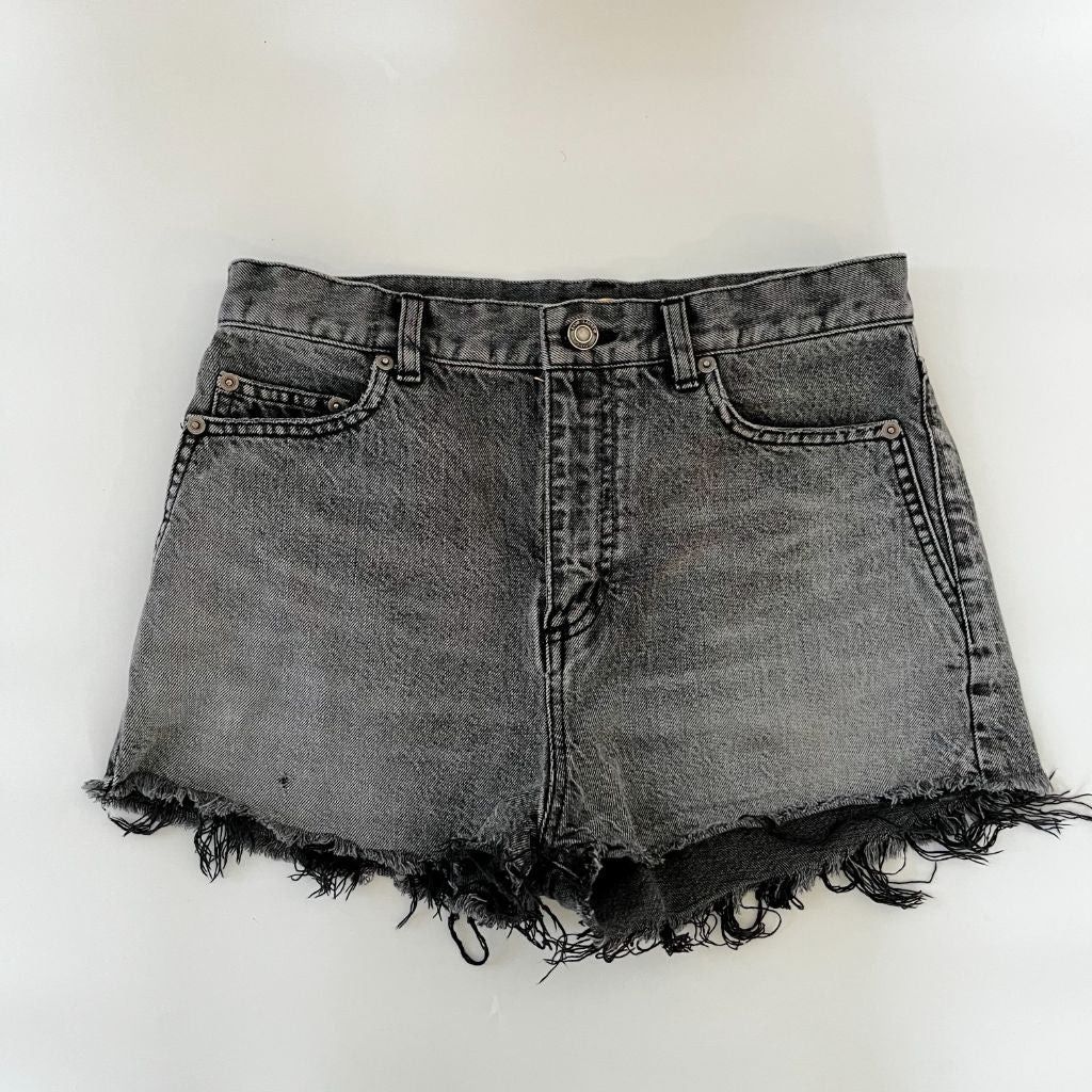 Saint Laurent Paris o1s1wg110924 Baggy Short Raw Edge MR0770 in Grey Size 32" / US 10 / IT 46 - 1 Thumbnail