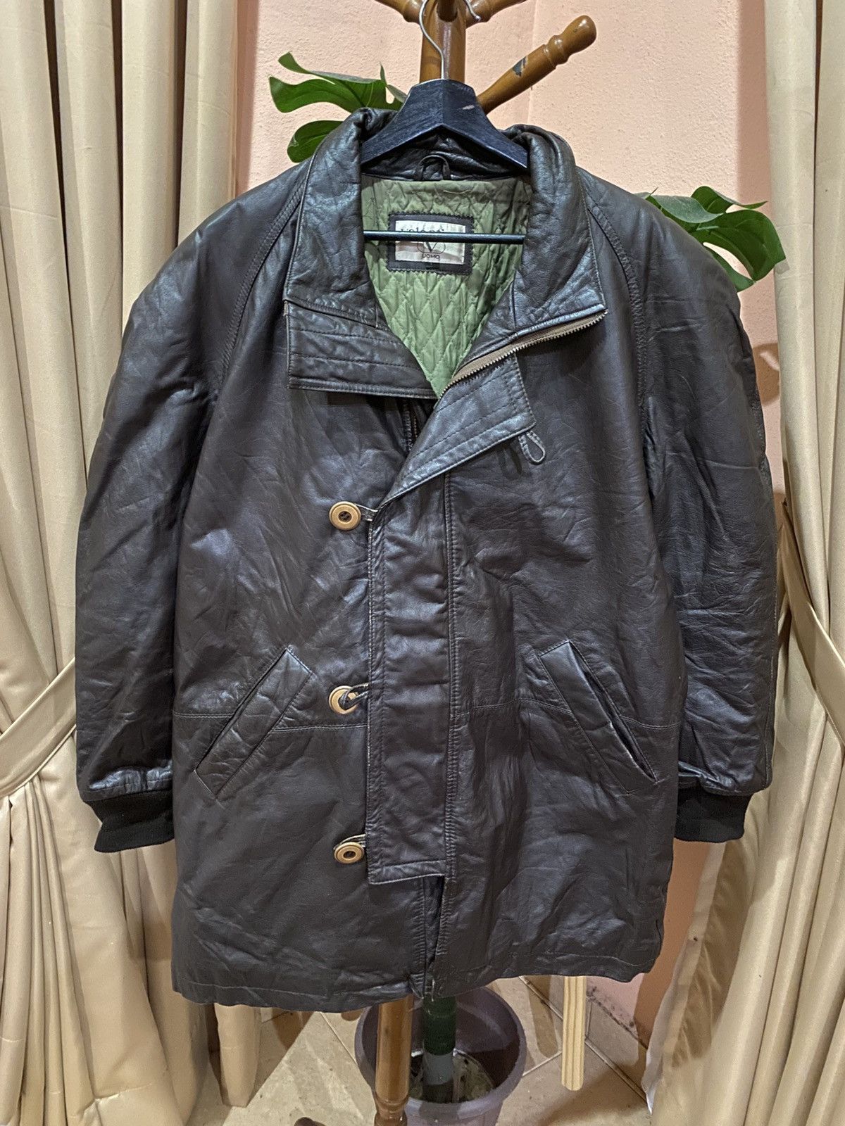Valentino Vintage Valentino Uomo Black Leather Coat – Quilted Liner Size US L / EU 52-54 / 3 - 1 Thumbnail