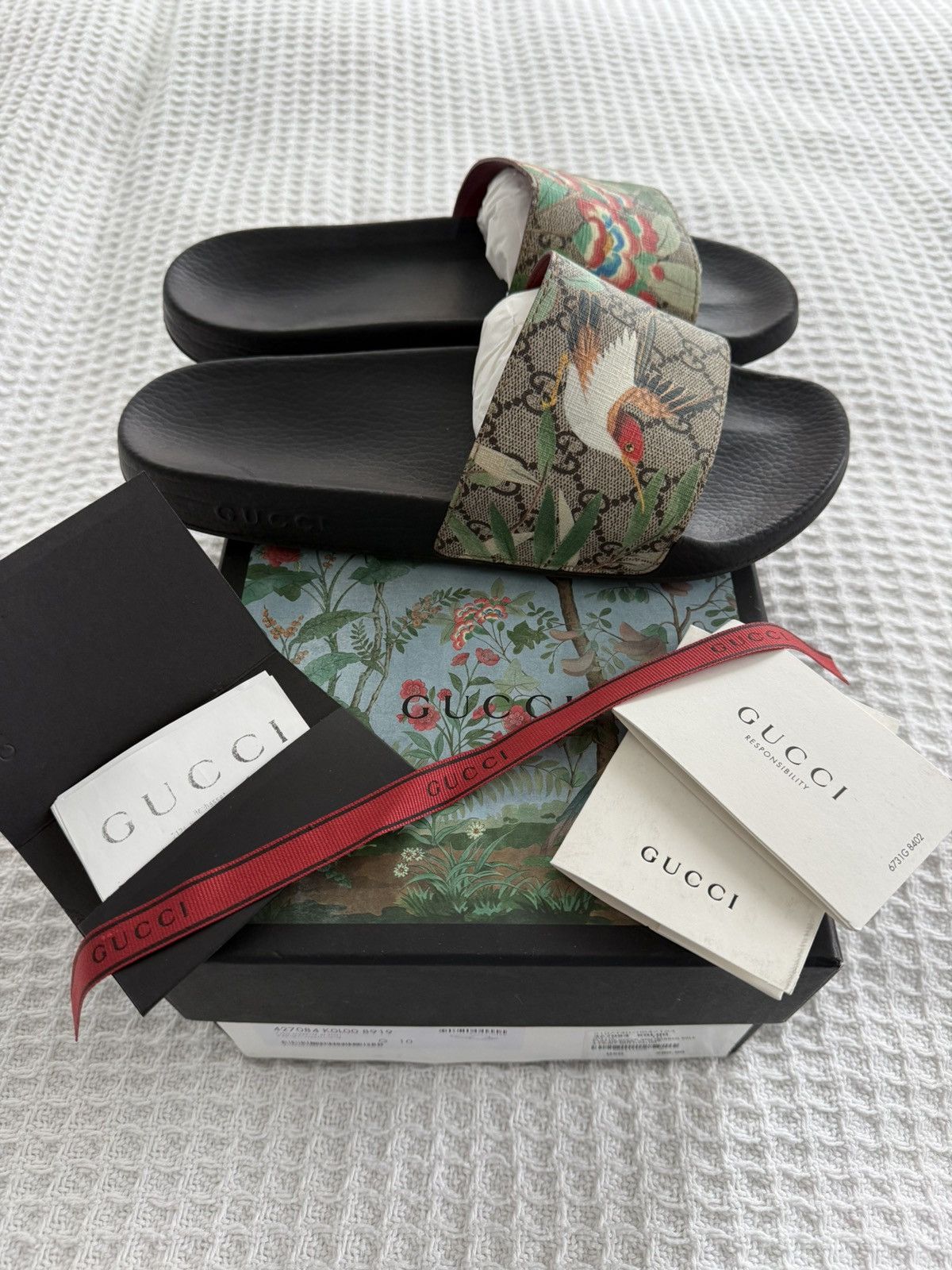 Gucci RARE Gucci Flip Flops Size 10 - Tian Bloom Flora Bird Size US 10 / EU 43 - 11 Thumbnail
