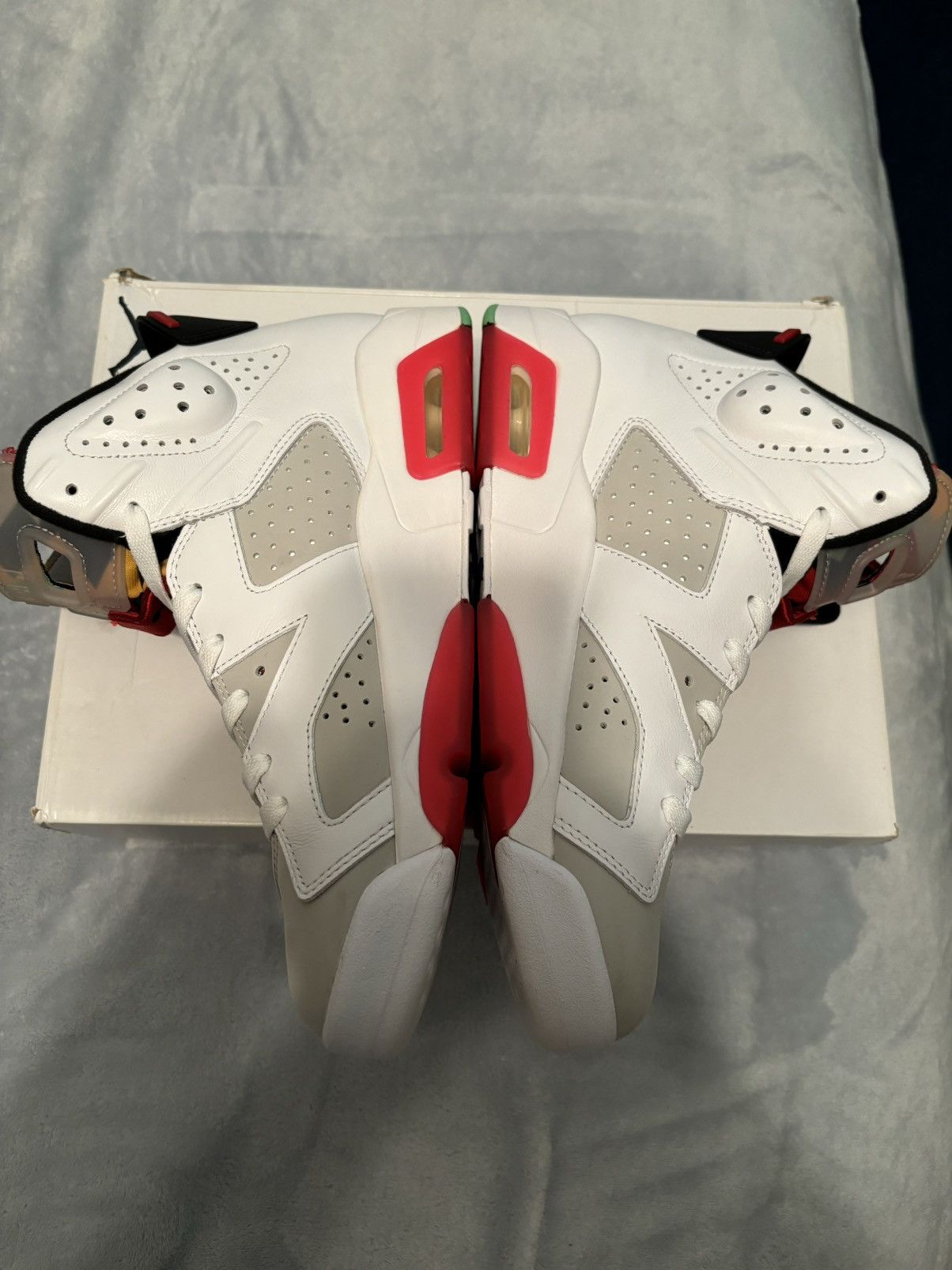 Jordan Brand Air Jordan 6 Retro Hare 2020 Size 9.5 Size US 9.5 / EU 42-43 - 4 Thumbnail