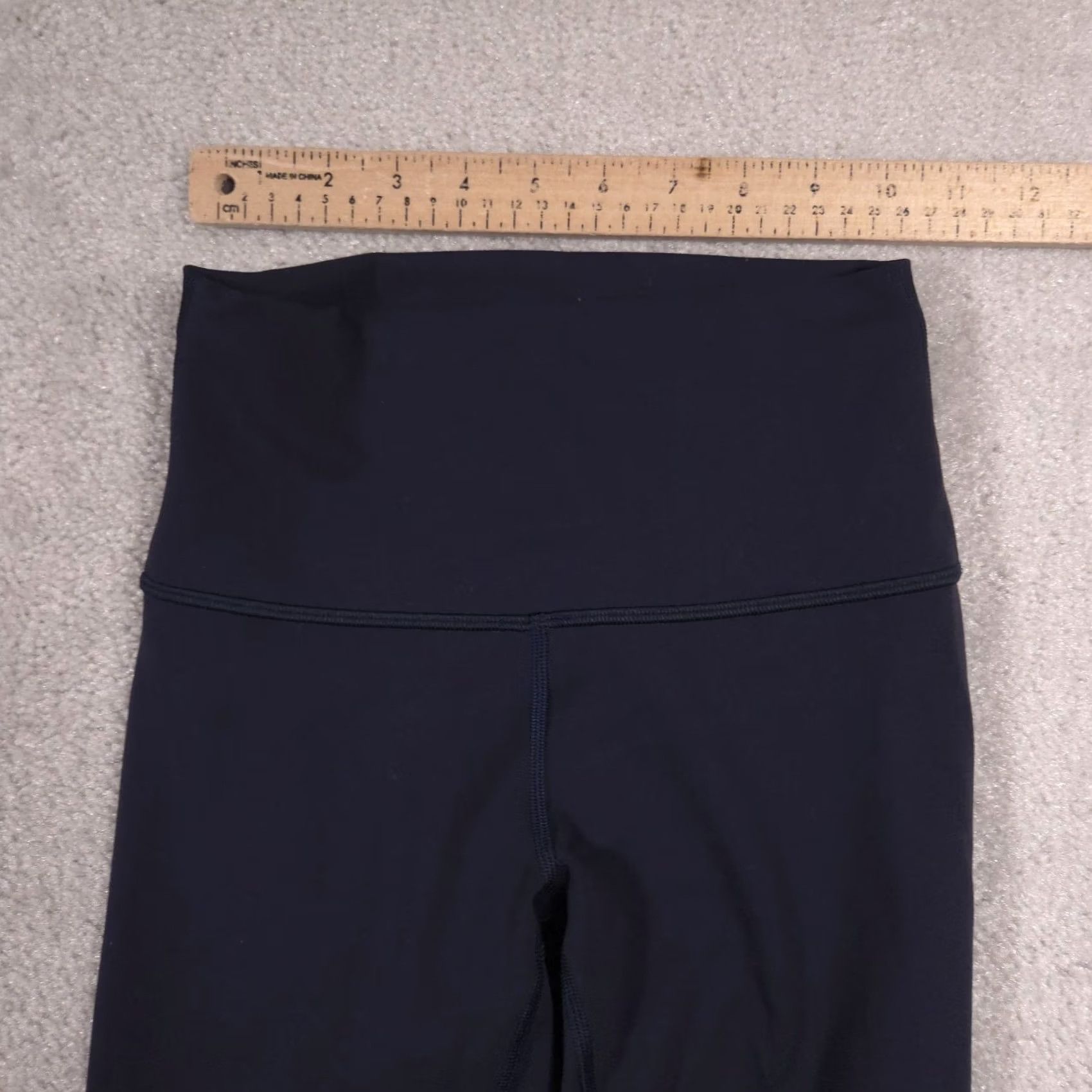 Lululemon - Maximizes search visibility by using keywords ("Lululemon," "Capri Leggings") Size 27" / US 4 / IT 40 - 4 Thumbnail