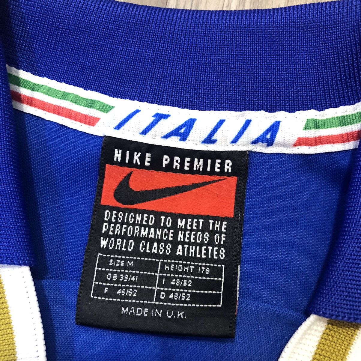 Nike Italy Euro 1996 home shirt #3 Maldini Size US M / EU 48-50 / 2 - 9 Thumbnail