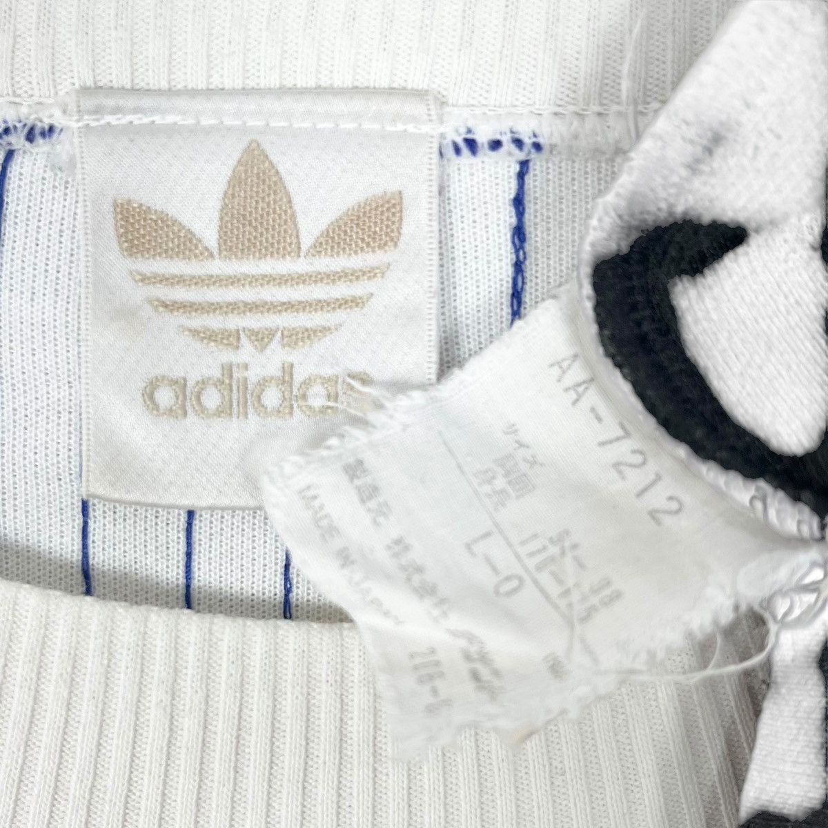 Adidas × Vintage Vintage 90s Adidas Trefoil Big Logo Sweatshirt Size US L / EU 52-54 / 3 - 8 Thumbnail