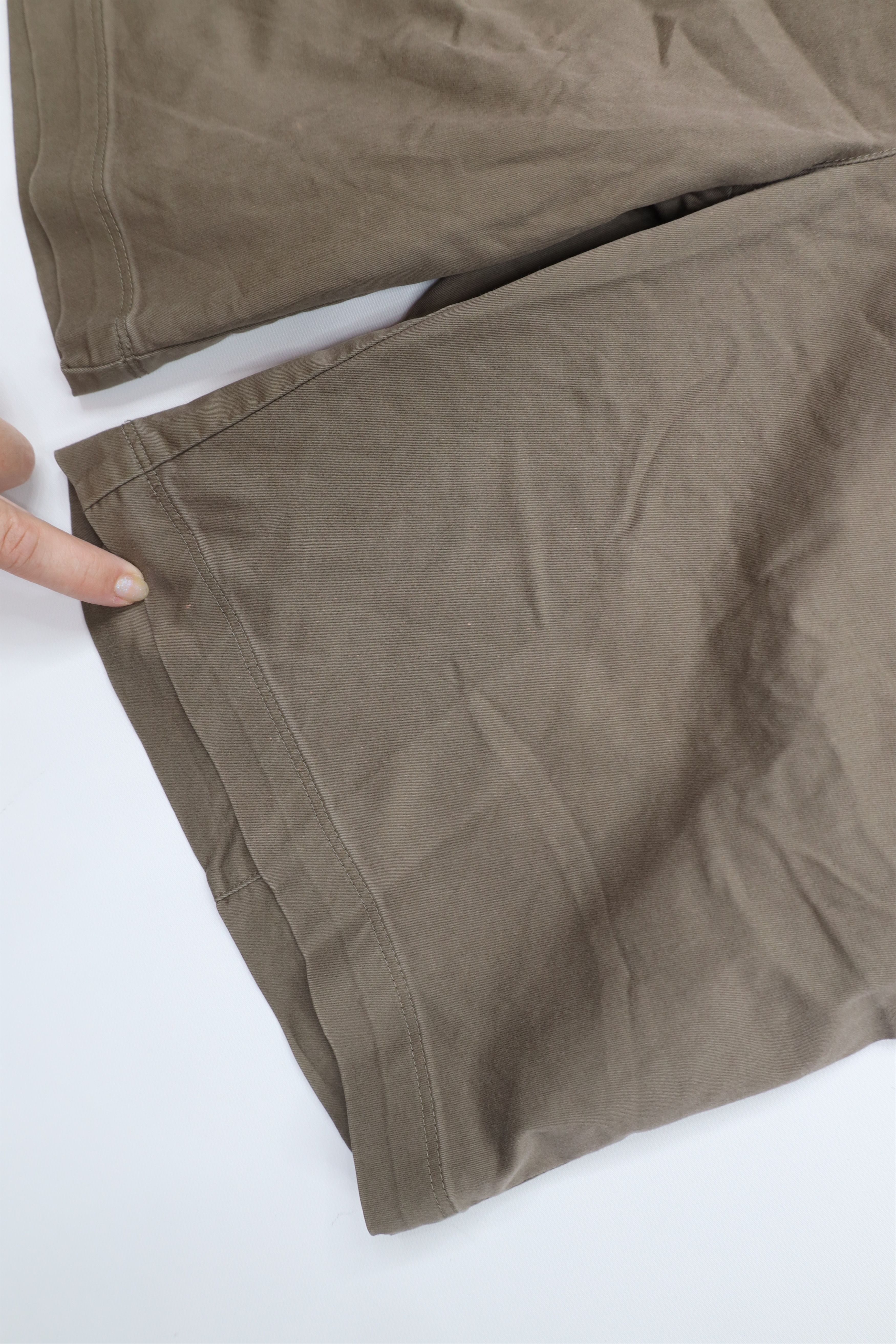Nike Vintage Nike Golf Travis Scott Mini Swoosh Chino Shorts Size 28" / US 6 / IT 42 - 6 Thumbnail