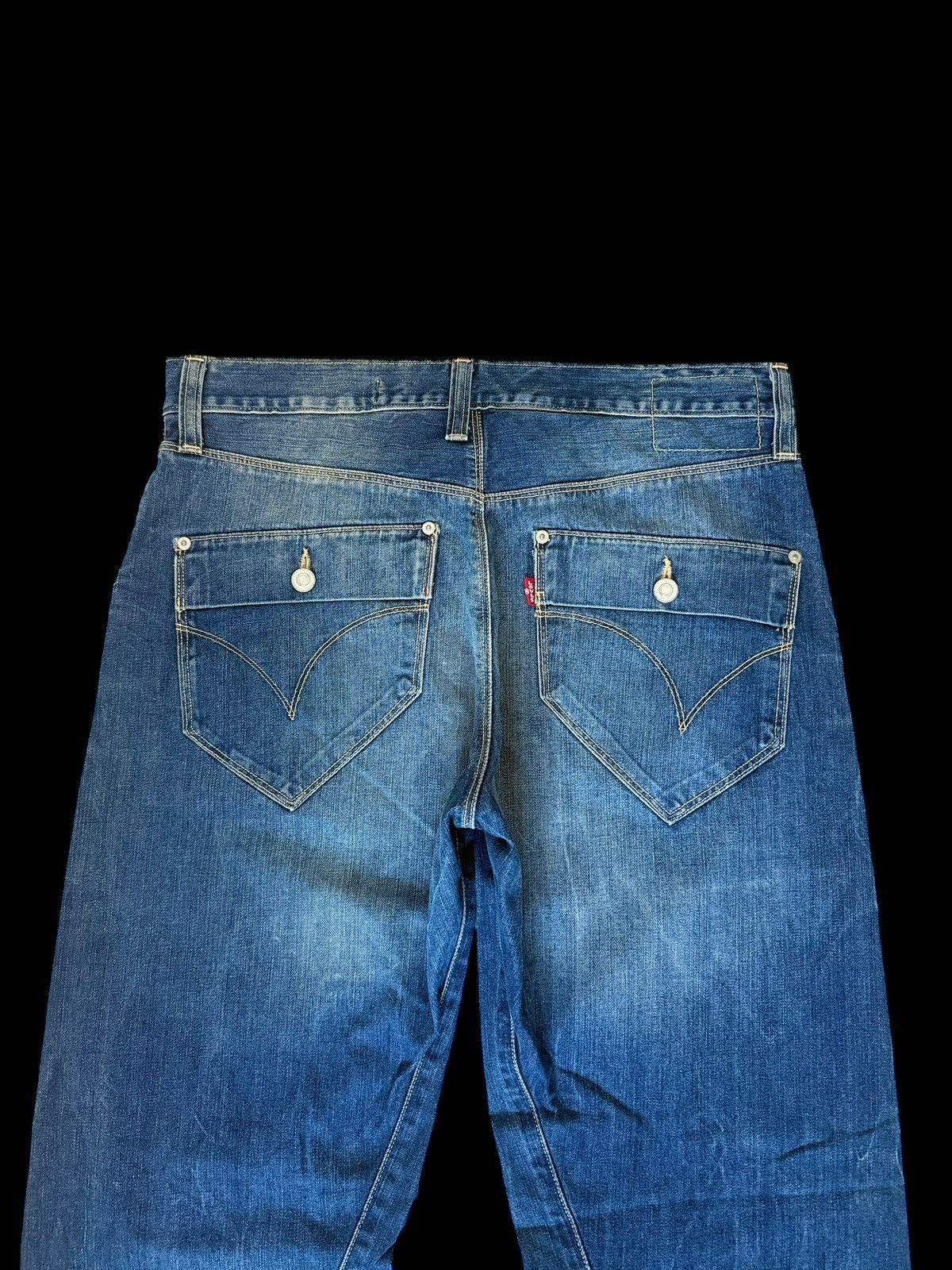 Levi's Levi’s Engineered Navy Washed Baggy Flared Denim Jeans Y2K Size US 32 / EU 48 - 3 Thumbnail