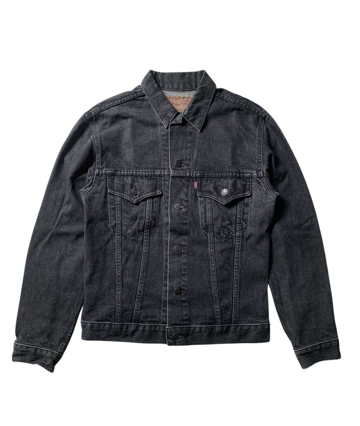 LVC × Levi