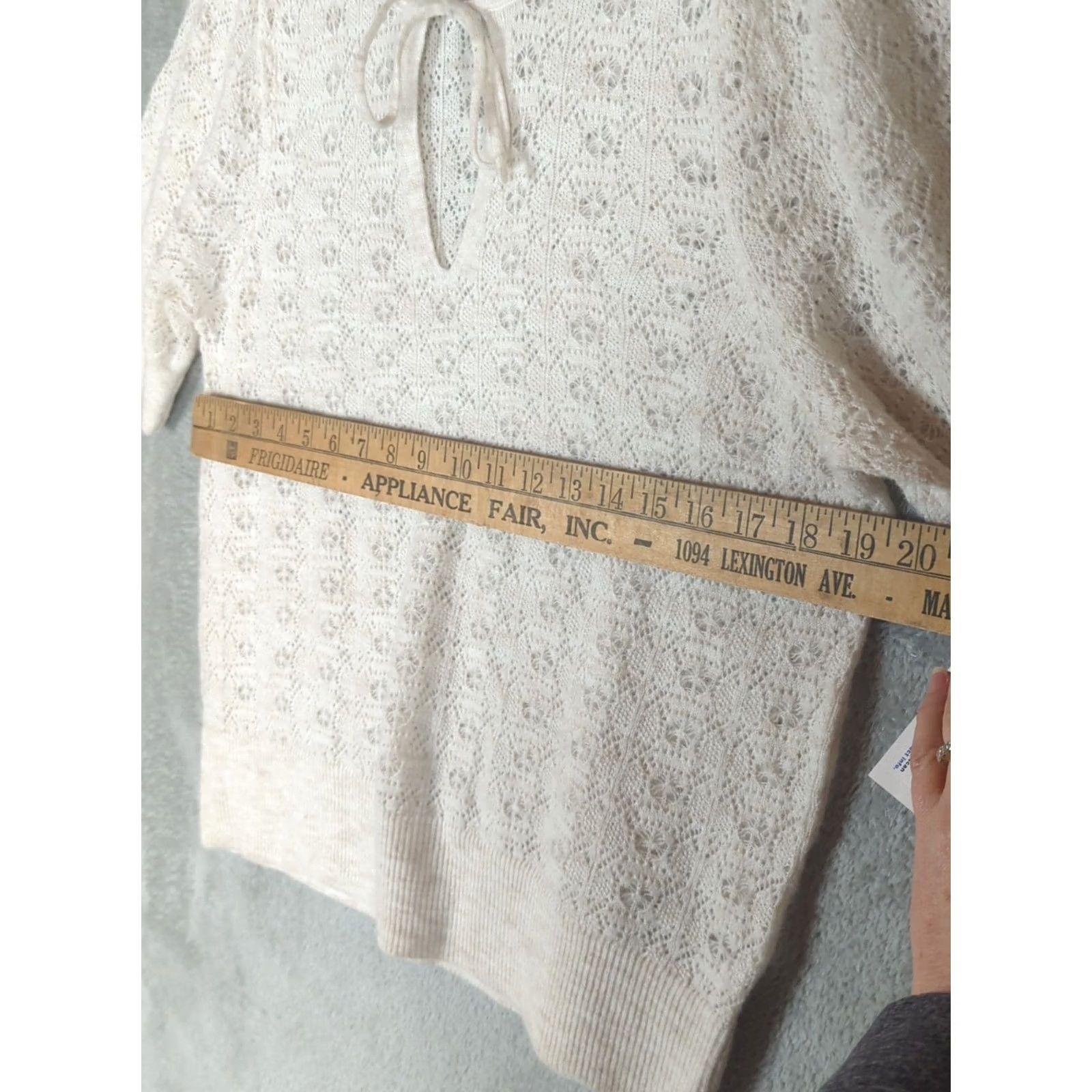Old Navy Old Navy Women Sweater L Ivory Puff Sleeve Knit Open-Knit Tie Casual Pullover Fashion Feminine Coquette Size L / US 10 / IT 46 - 7 Thumbnail