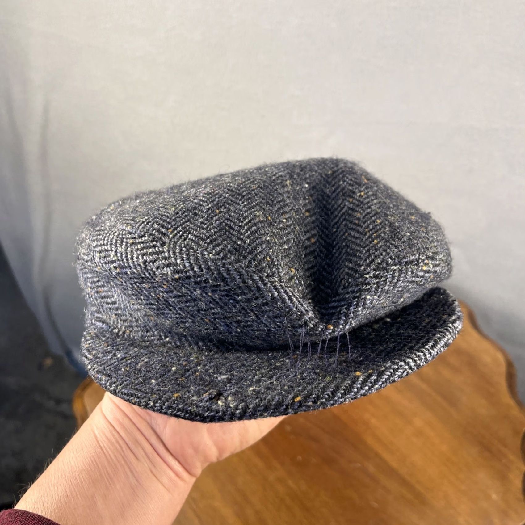 Vintage VINTAGE Shandon Flat Cap Men L Gray Wool Herringbone Donegal Tweed Ireland Classic Irish Hat Lined Size ONE SIZE - 4 Thumbnail