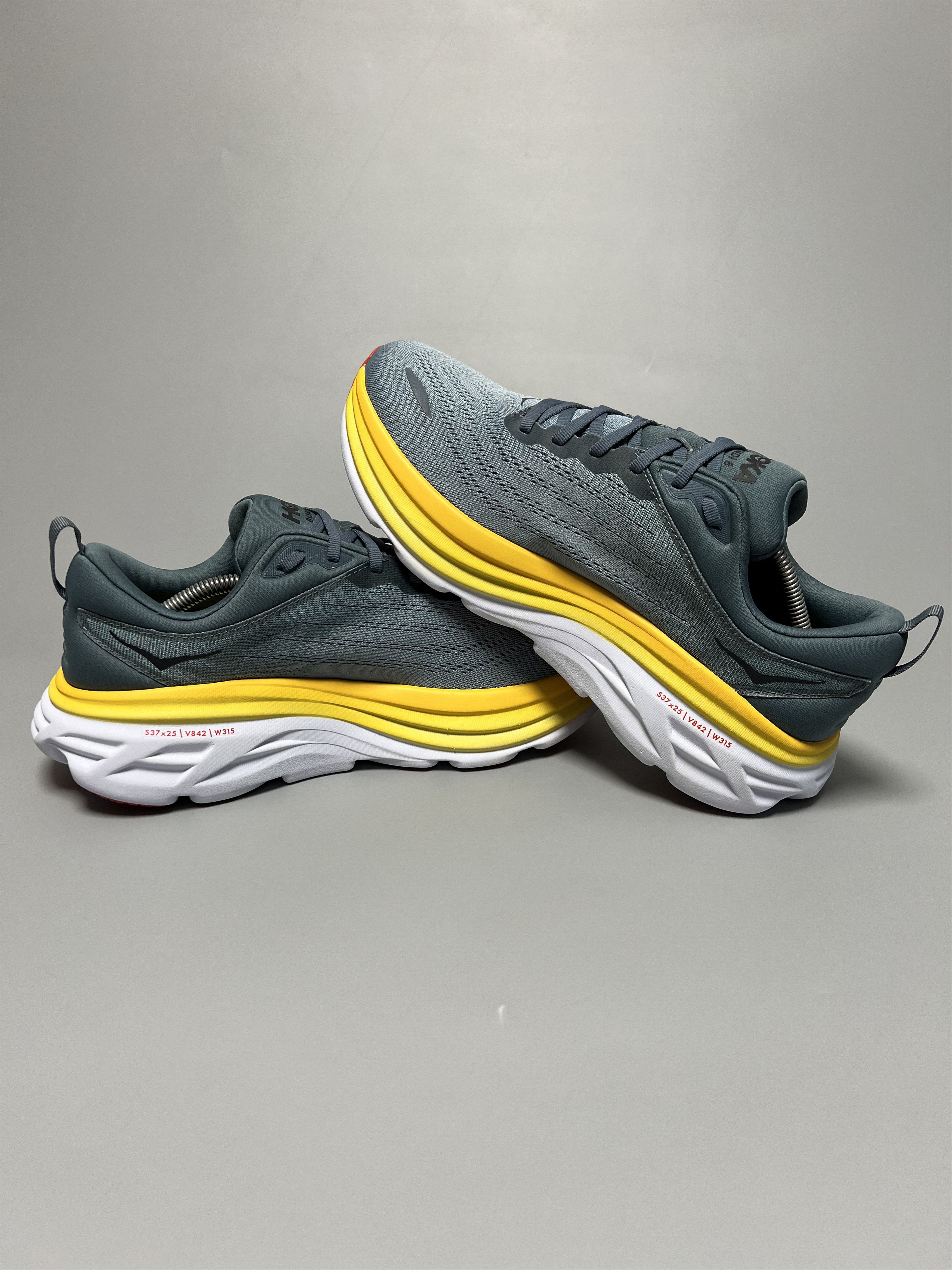 Hoka 10 EE Hoka One One Bondi 8 Wide Running Shoes Gym Walking Size US 10 / EU 43 - 5 Thumbnail