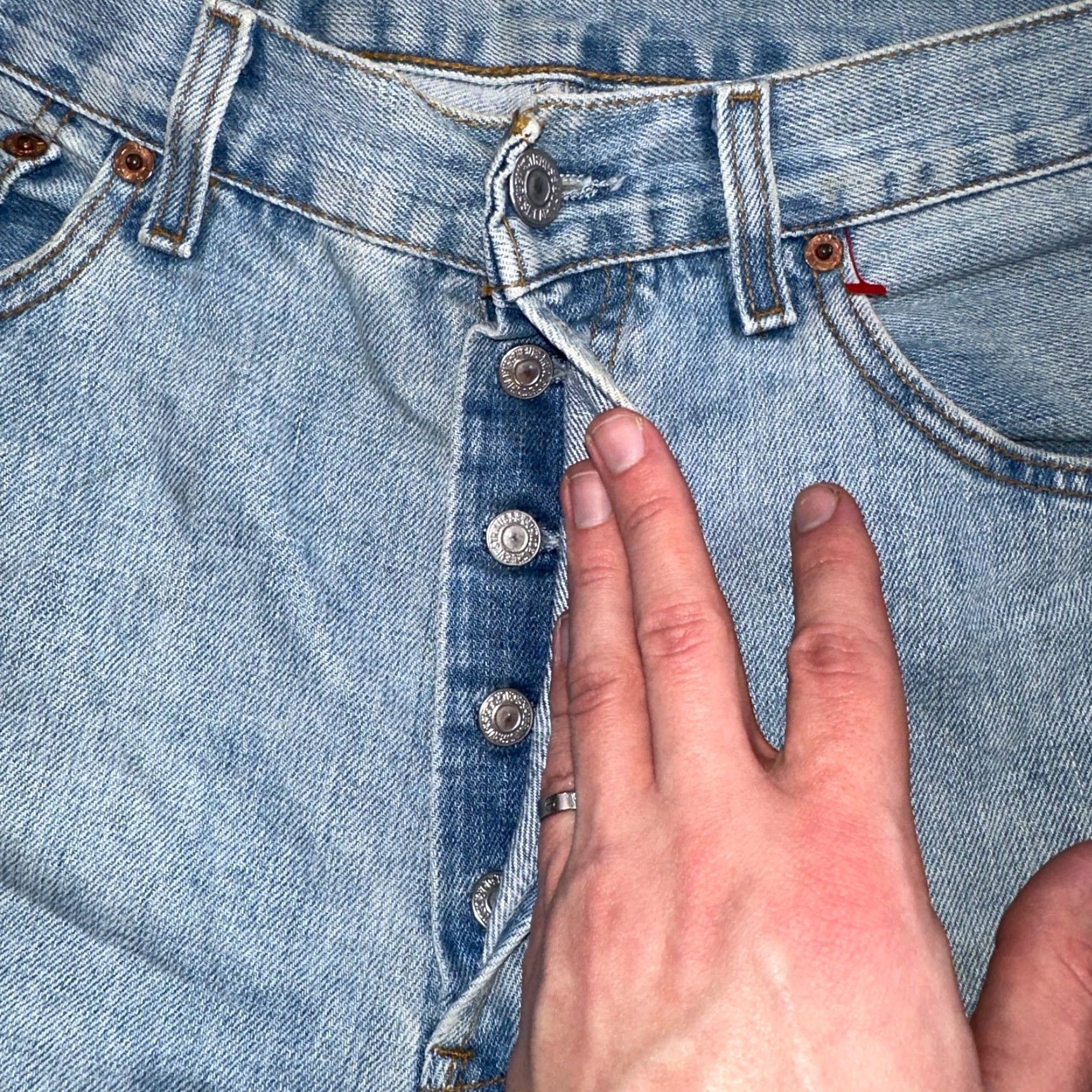 Levi's VINTAGE Levi's 501 Jeans Men Jeans 33x34 90s Light Light Wash Blue 33x34 Straight 90s Mens Jeans Levi's 501 Series with Comfort Size US 33 - 7 Thumbnail