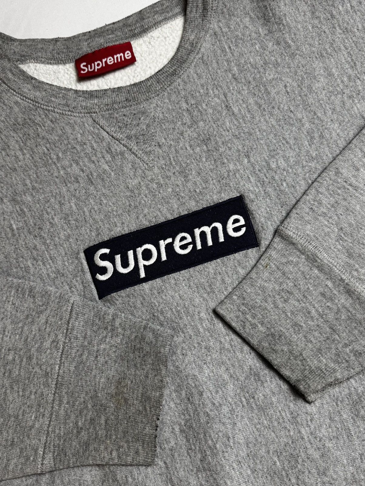 Supreme Supreme Navy on Grey Box Logo Crewneck 1997 Size US L / EU 52-54 / 3 - 3 Thumbnail