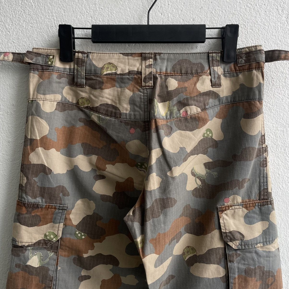 Issey Miyake Tsumori Chisato by Issey Miyake Ripstop Camo Cargo Pants Size US 29 - 9 Thumbnail
