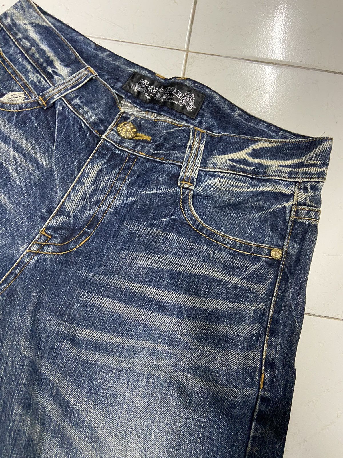 Japanese Brand RED PEPPER SKULL WINGS FLARE DENIM JEANS Size US 34 / EU 50 - 7 Thumbnail