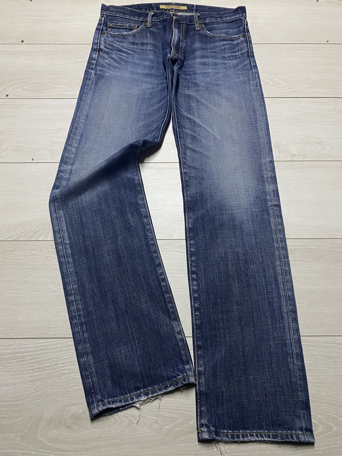 Uniqlo Vintage Japanese Brand Uniqlo Faded Wash Slim Skinny Jeans Size US 33 - 1 Thumbnail