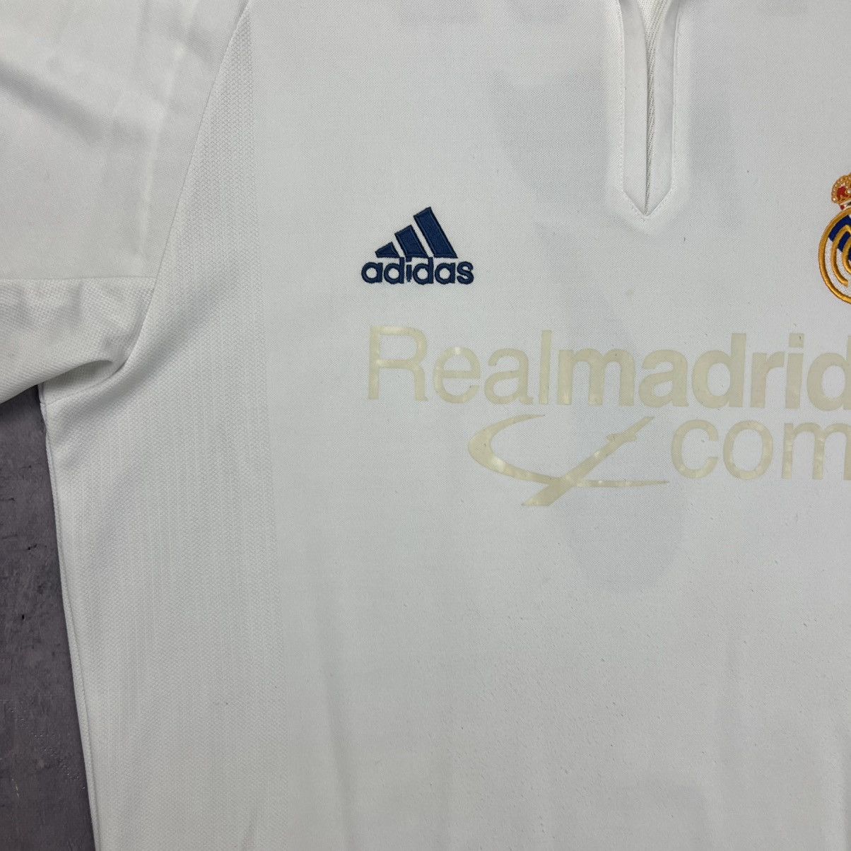 Adidas Rare! Raul 7 Real Madrid Adidas Soccer Jersey Shirt 00s Size US M / EU 48-50 / 2 - 18 Thumbnail