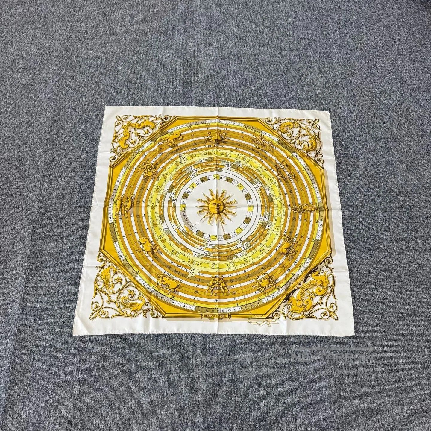 Hermes Hermes The Twelve Zodiac Signs; The Sun God; The Real Silk Size ONE SIZE - 1 Thumbnail