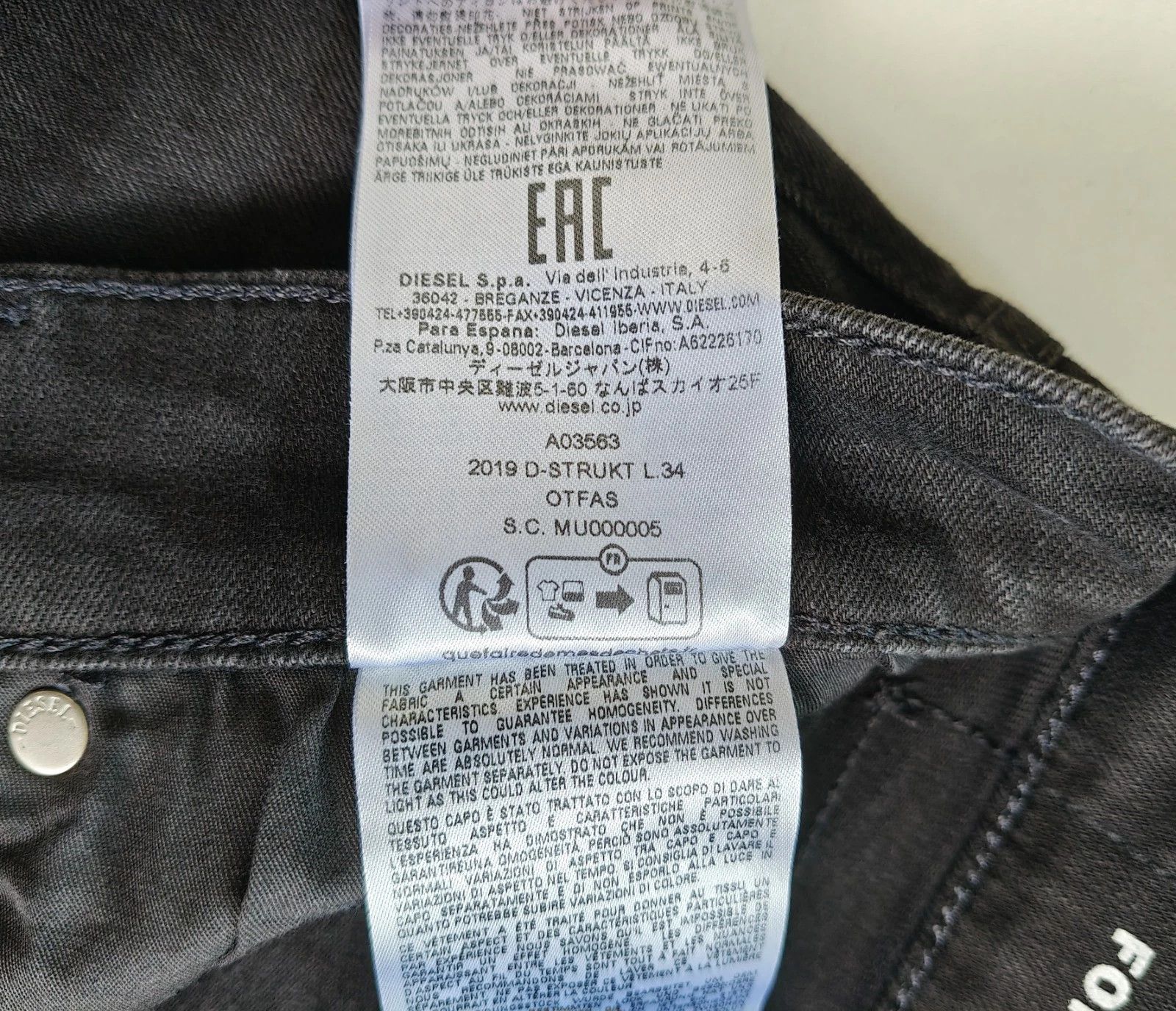 Diesel Diesel 2019 D-STRUKT L.34 MENS JEANS T/9681 Size US 31 - 8 Thumbnail