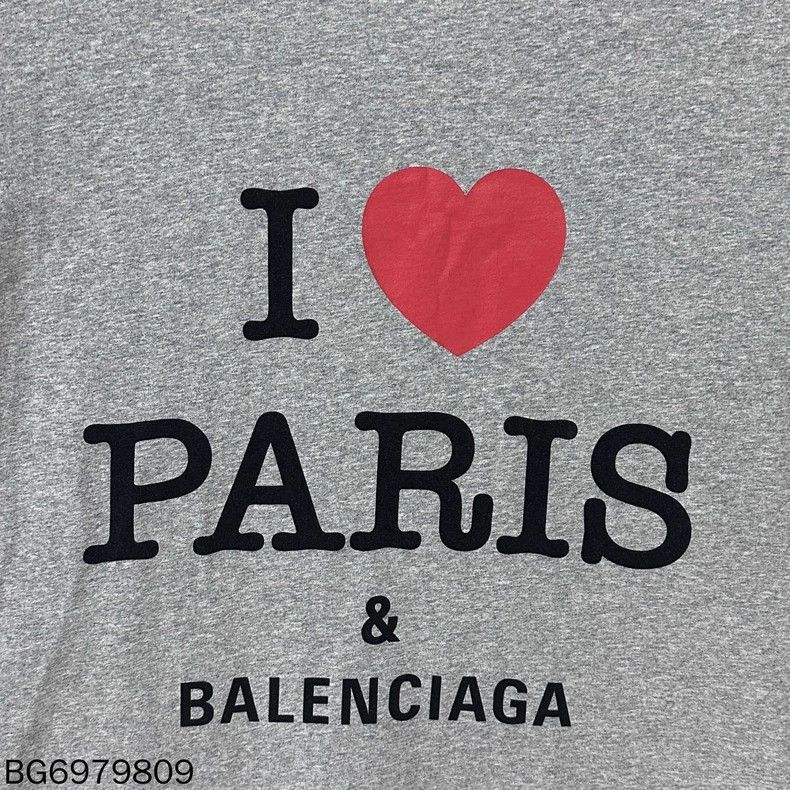 Balenciaga Balenciaga Gray Heart Short Sleeve Size US M / EU 48-50 / 2 - 3 Thumbnail