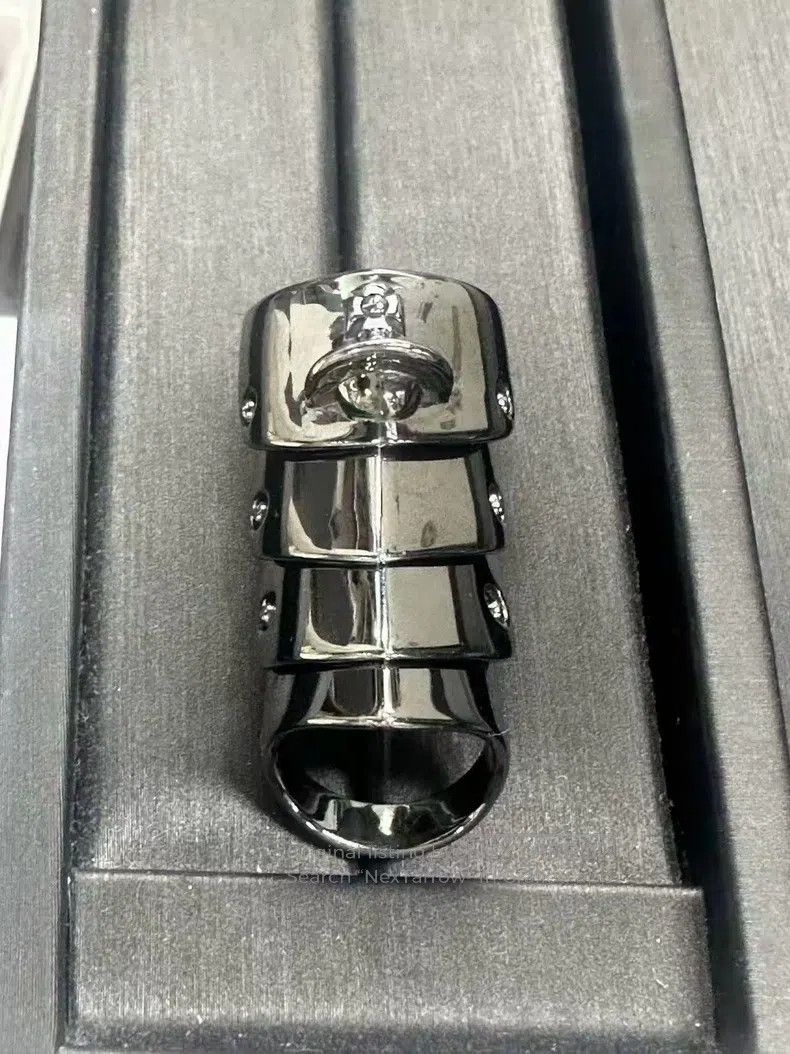 Vivienne Westwood Vivienne Westwood Saturn four-section armor ring Size ONE SIZE - 1 Thumbnail