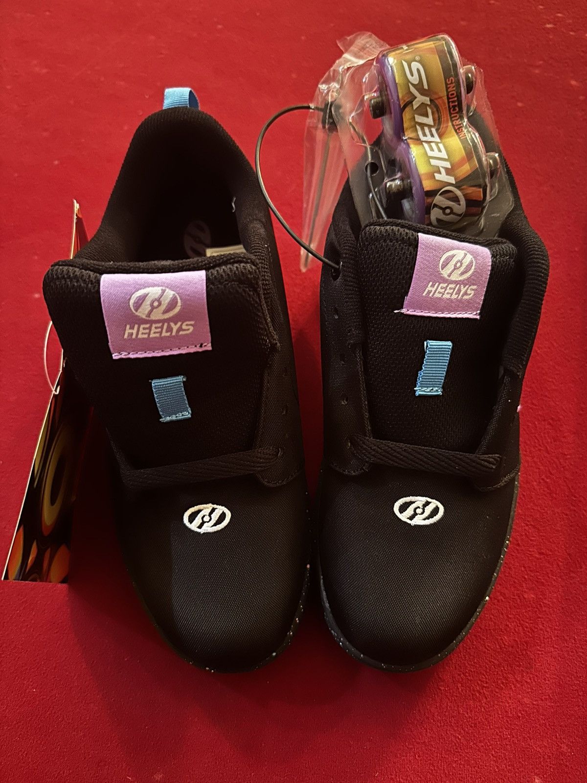 Heelys HEELYS Youth Kids Unisex.Skate Sneaker. Black/Purple.RARE Size US 5 / EU 37 - 5 Thumbnail