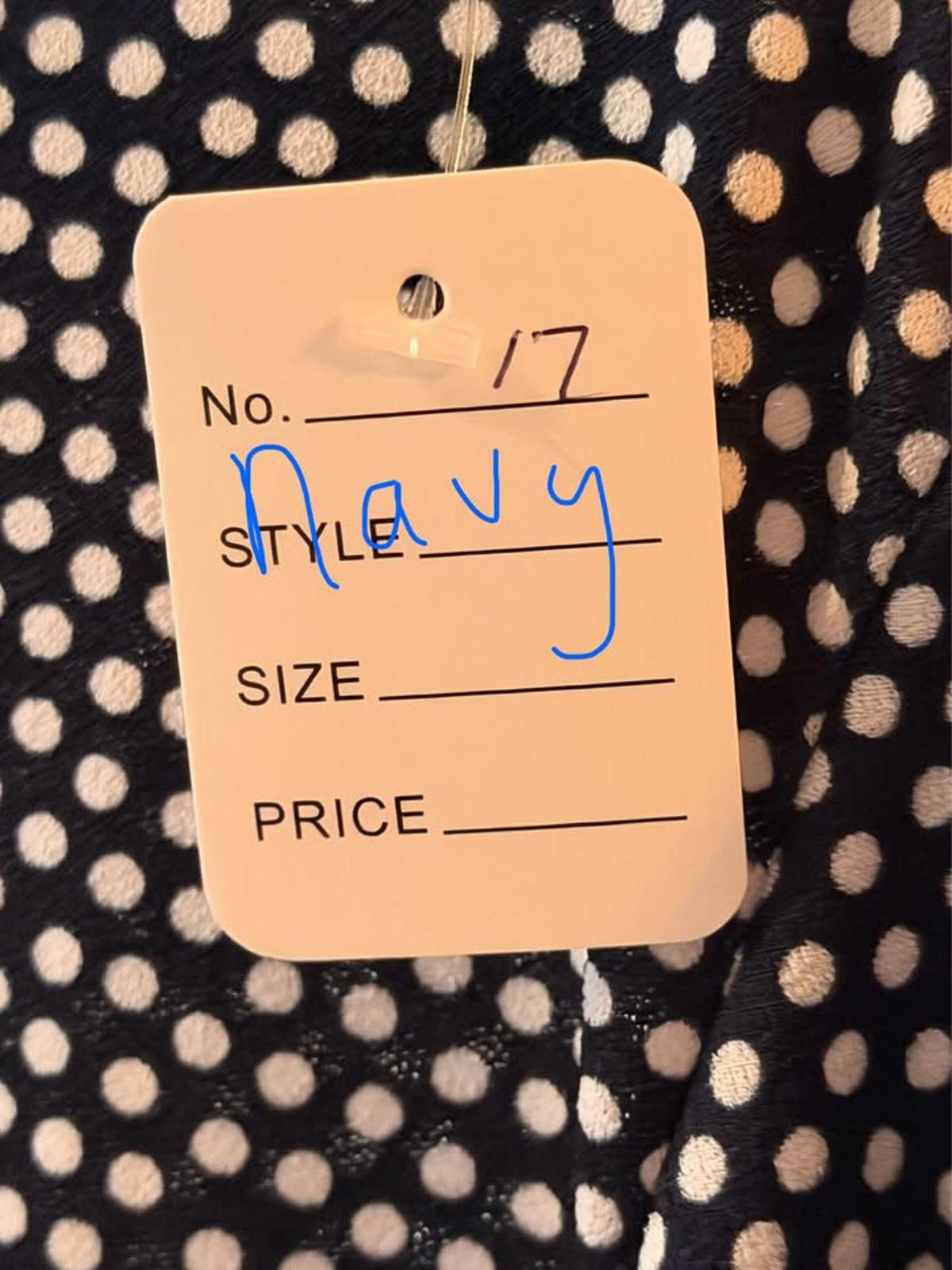 Other Adrianna Papell Navy Polka Dot Top 1X Size XL / US 12-14 / IT 48-50 - 3 Thumbnail