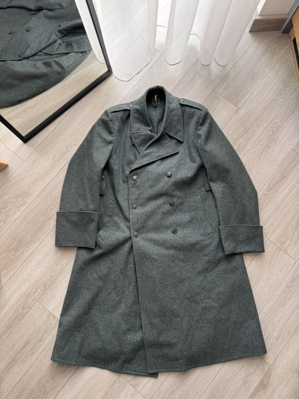 Vintage Vintage 1960s Swiss Army Wool Military Coat Officer Overcoat Size US M / EU 48-50 / 2 - 1 Thumbnail