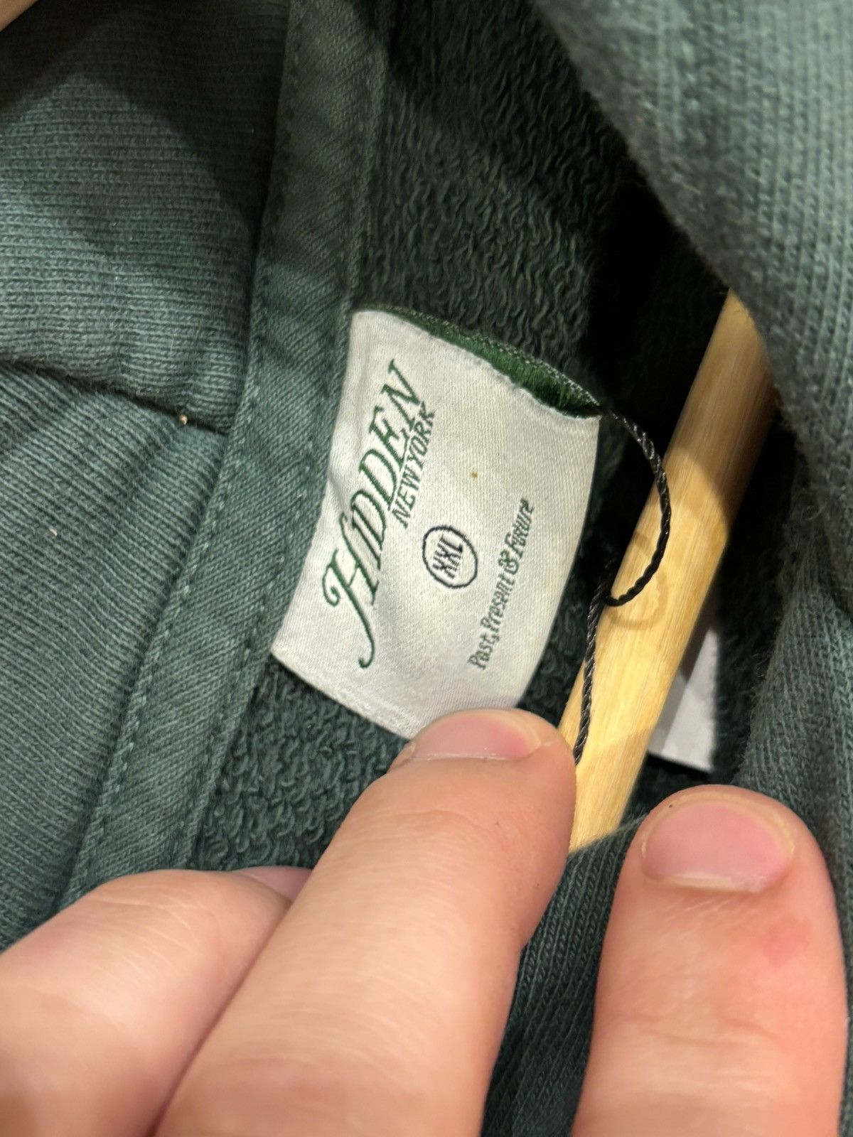 HIDDEN Hidden NY Faded Hoodie Size US XXL / EU 58 / 5 - 3 Thumbnail