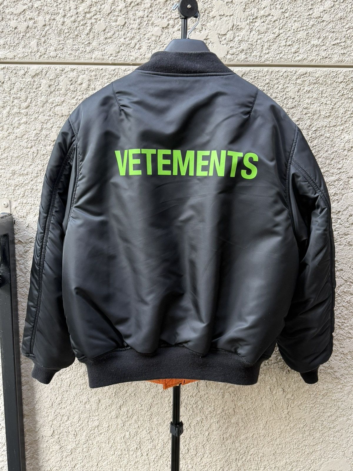 Vetements Oversized reversible bomber Size US S / EU 44-46 / 1 - 1 Thumbnail