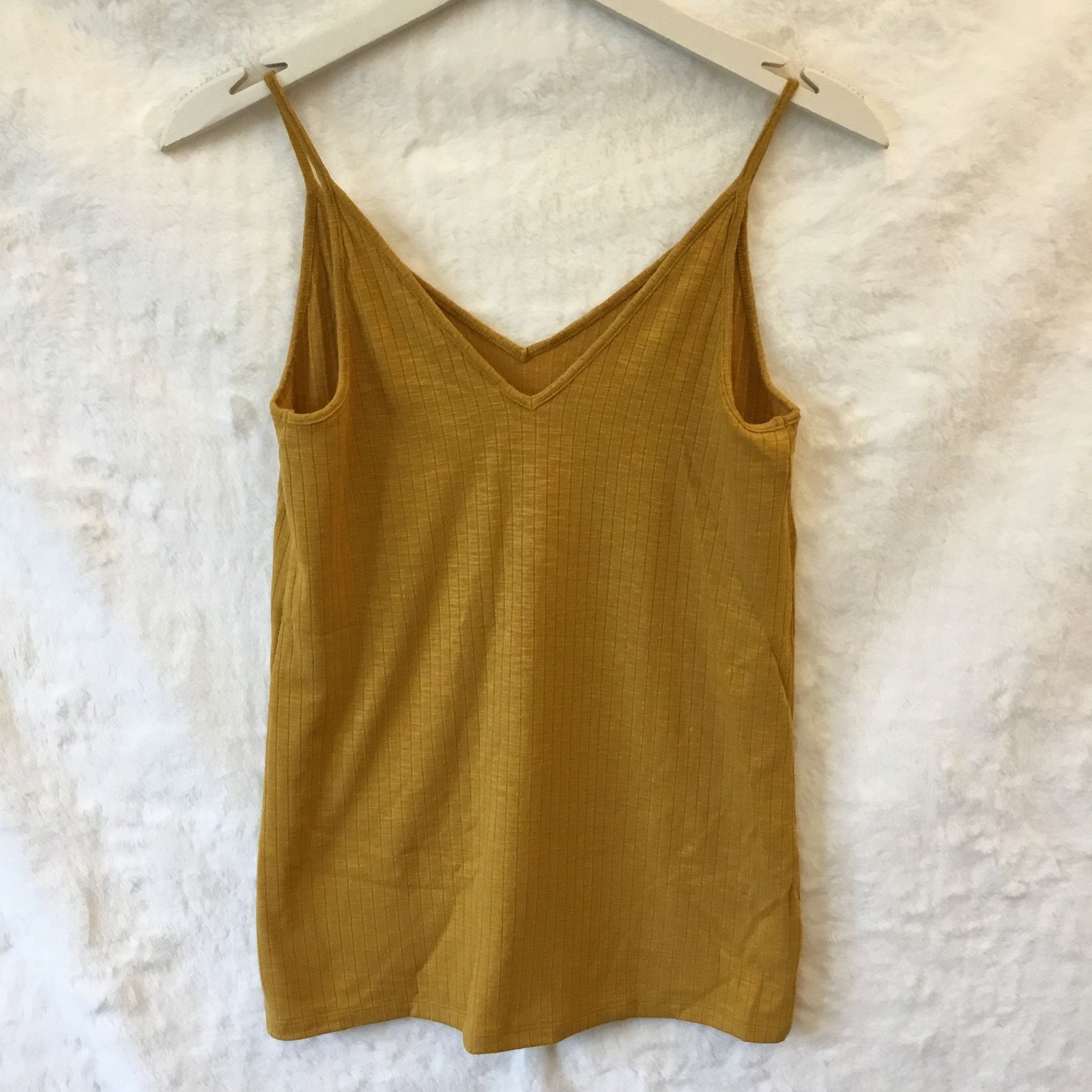 Loft LOFT Gold Double V Cami Size S / US 4 / IT 40 - 8 Thumbnail