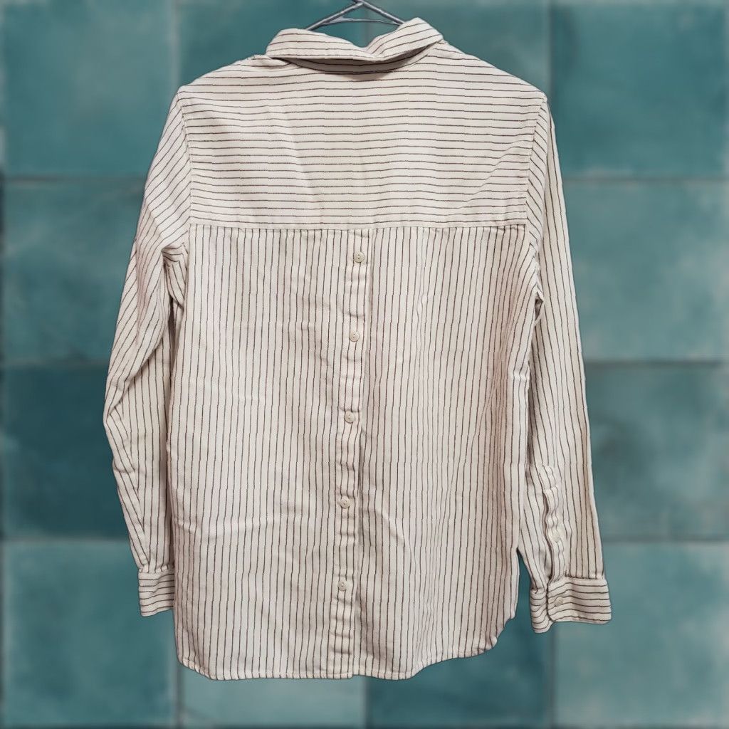 Madewell Madewell Top Womens M Ivory Striped Collared 1/2 Button Front Long Sleeve Back Buttons Blouse Size M / US 6-8 / IT 42-44 - 1 Thumbnail