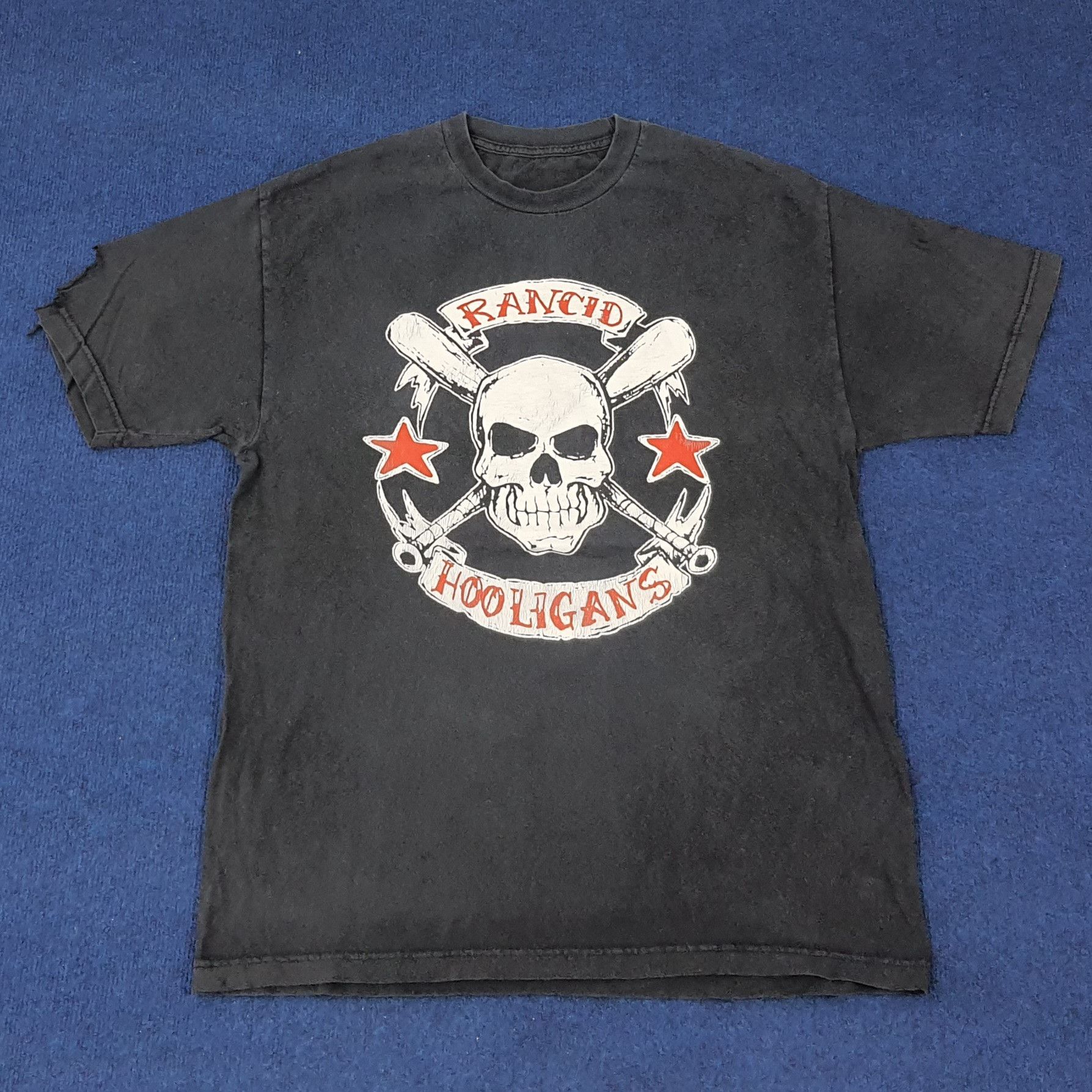 Band Tees × Vintage Vintage RANCID HOOLIGANS American Rock Band T-Shirt Size US L / EU 52-54 / 3 - 1 Thumbnail