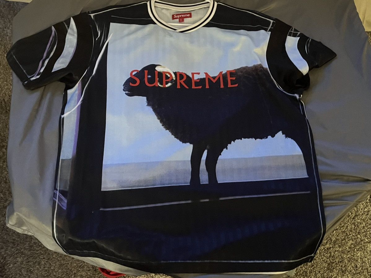 Damien Hirst × Supreme Supreme x Damien Hurst jersey | Grailed