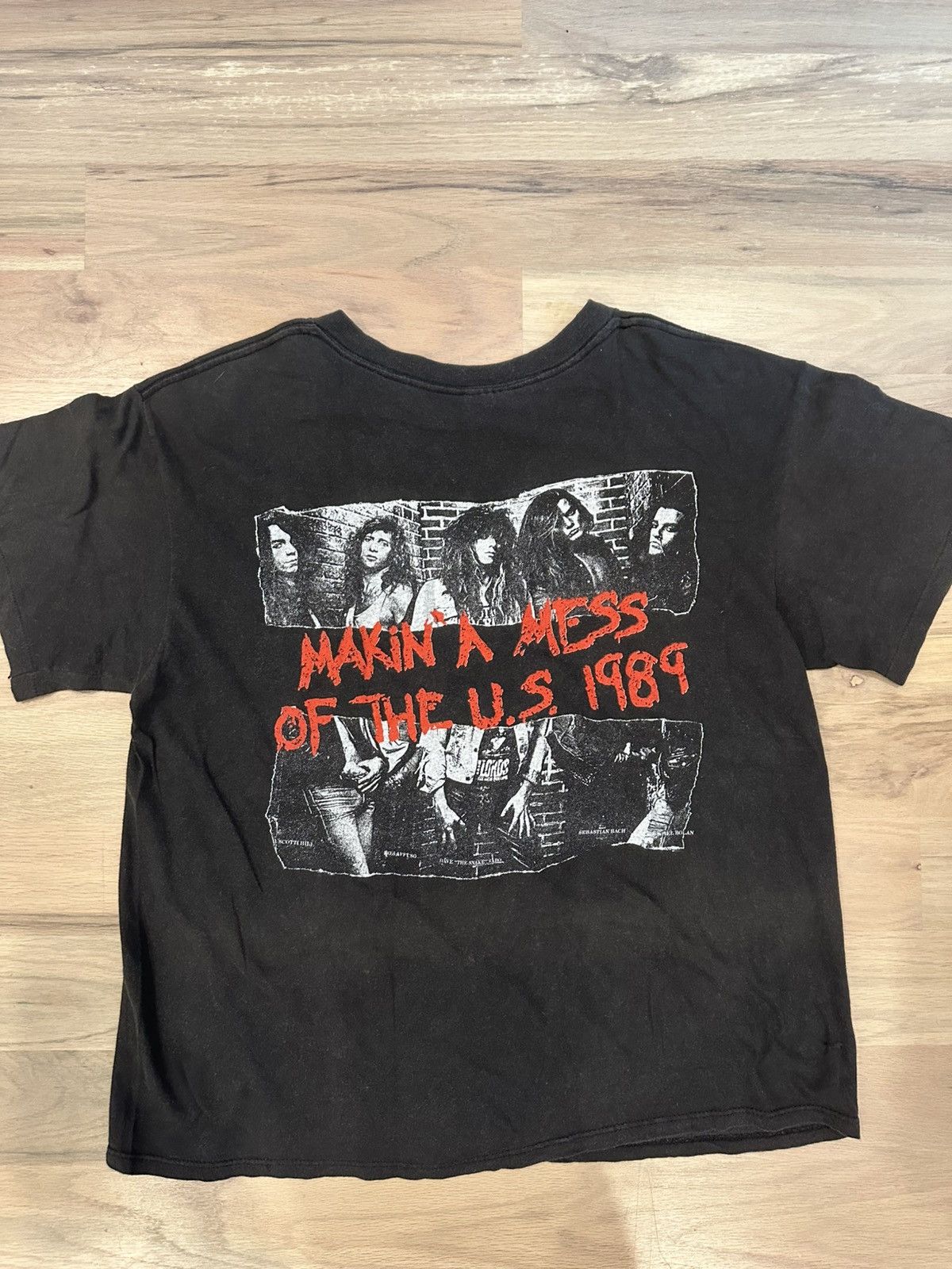 Band Tees Vintage 1989 Skid Row Makin a Mess of The US Tour Size Large Size US L / EU 52-54 / 3 - 5 Thumbnail