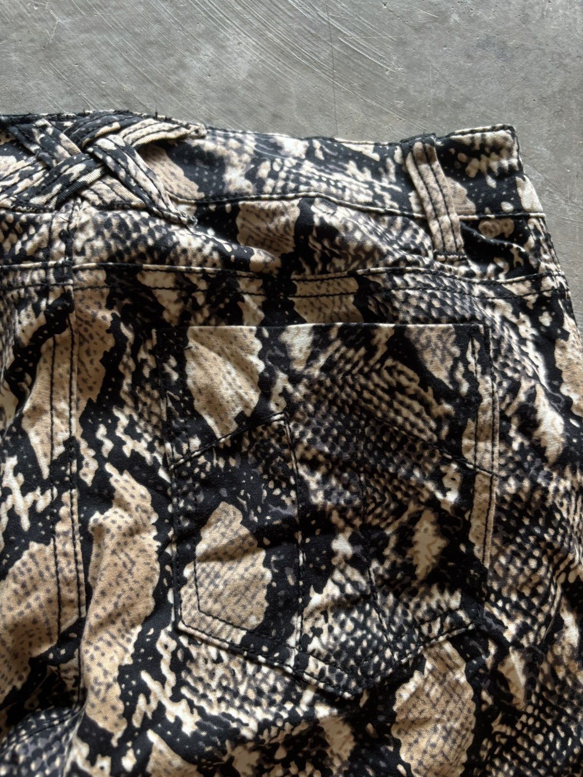 Tripp NYC TRIPP NYC snake printed skinny pant punk bondage gothic Size US 26 / EU 42 - 15 Thumbnail