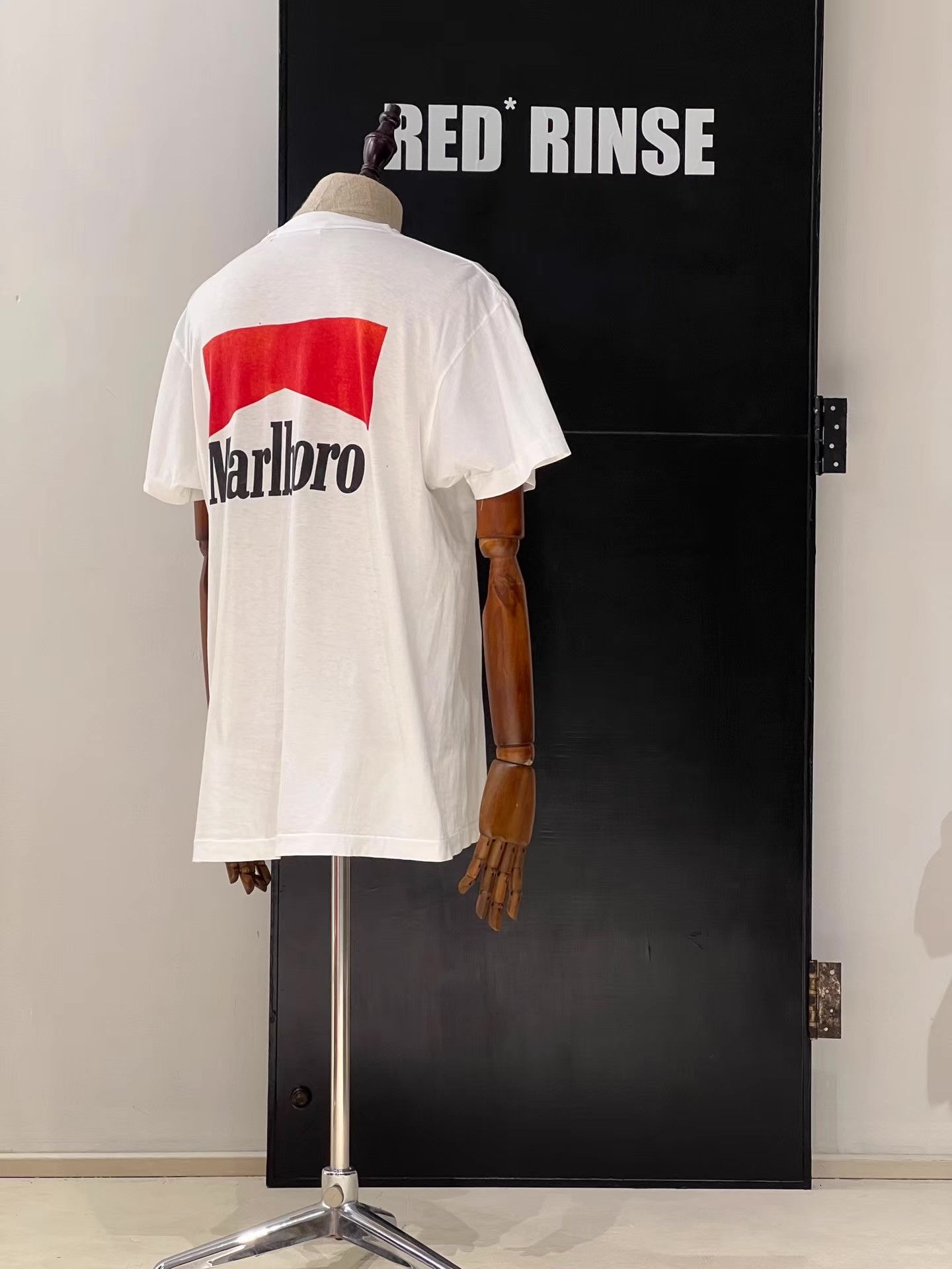 Vintage Vintage Archive Marlboro Short Sleeve T‑shirt Q13 Size US L / EU 52-54 / 3 - 3 Thumbnail