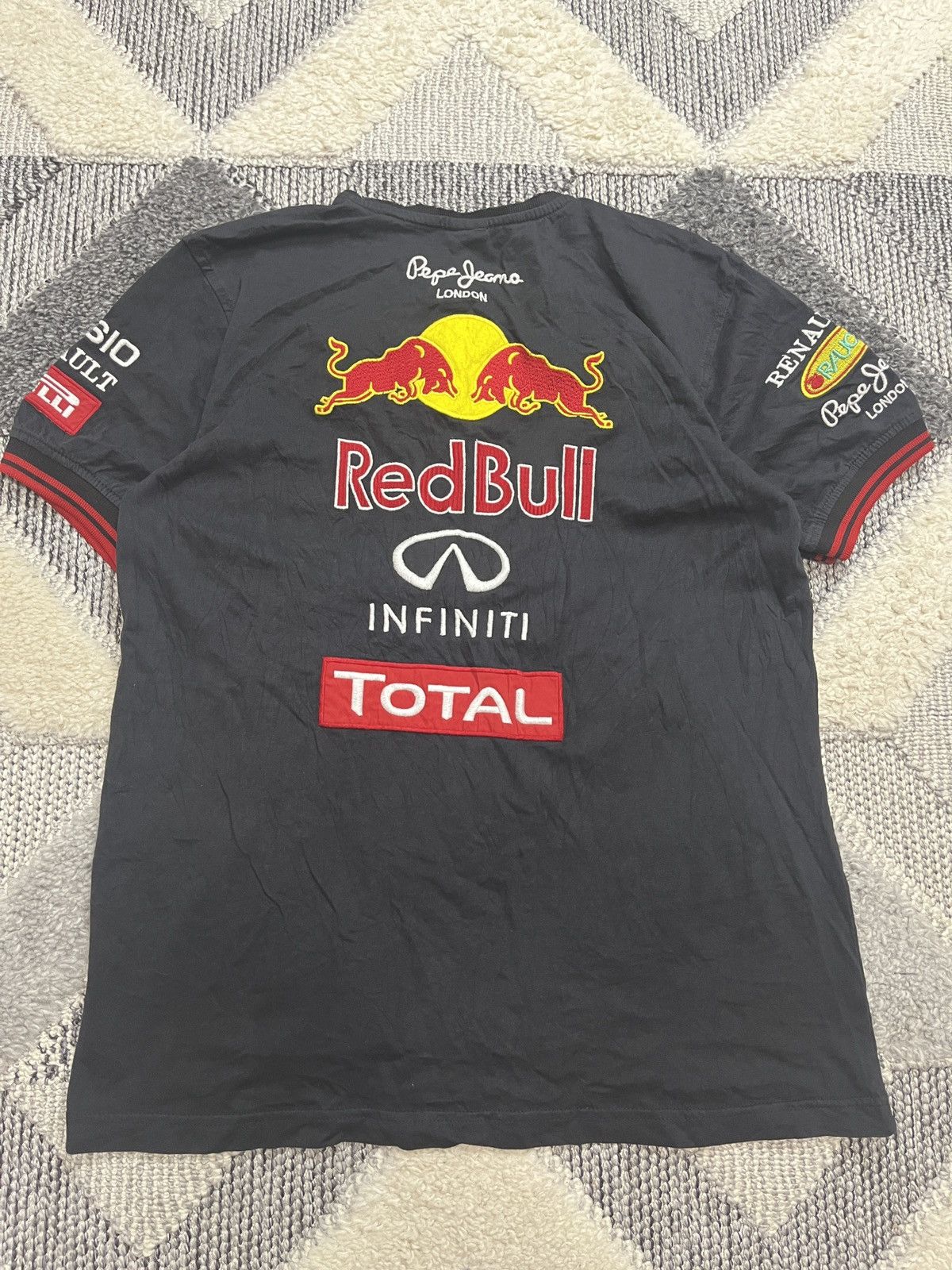 RACING RED BULL INFINITI FIRELLI RENAULT T SHIRT