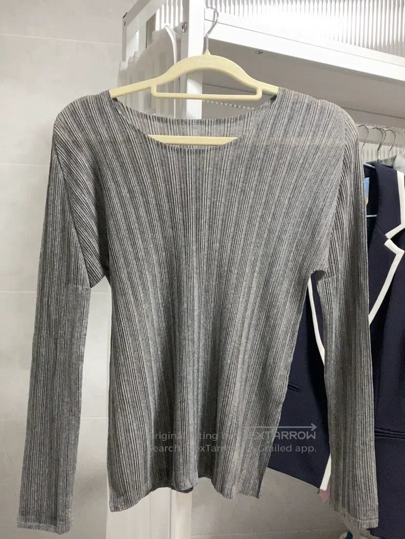 Issey Miyake Issey Miyake Gray Ribbed Top Size L / US 10 / IT 46 - 2 Thumbnail