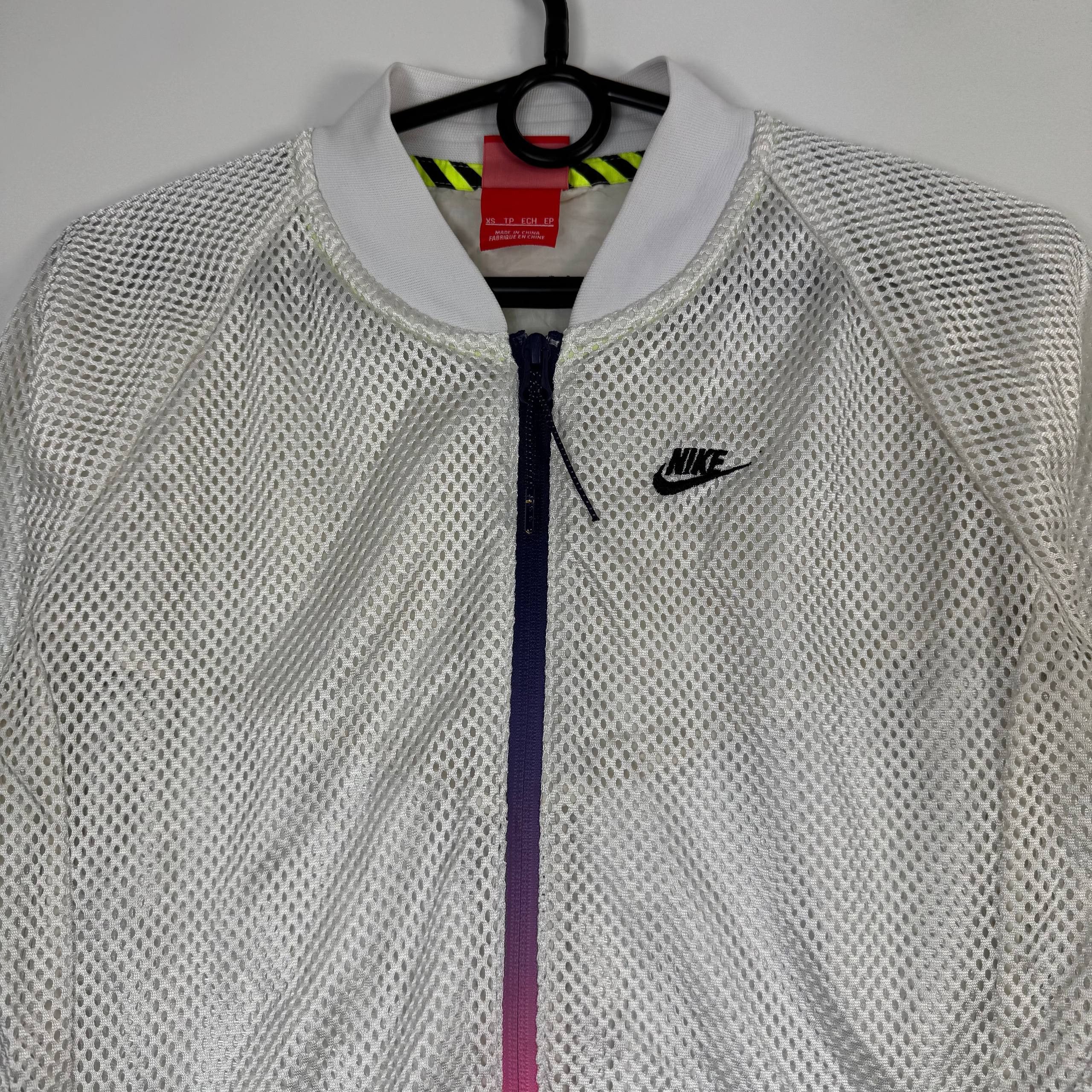 Nike Nike Sportswear Jacket Rainbow Zip 653951-100 Womens Size XS Size XS / US 0-2 / IT 36-38 - 2 Thumbnail