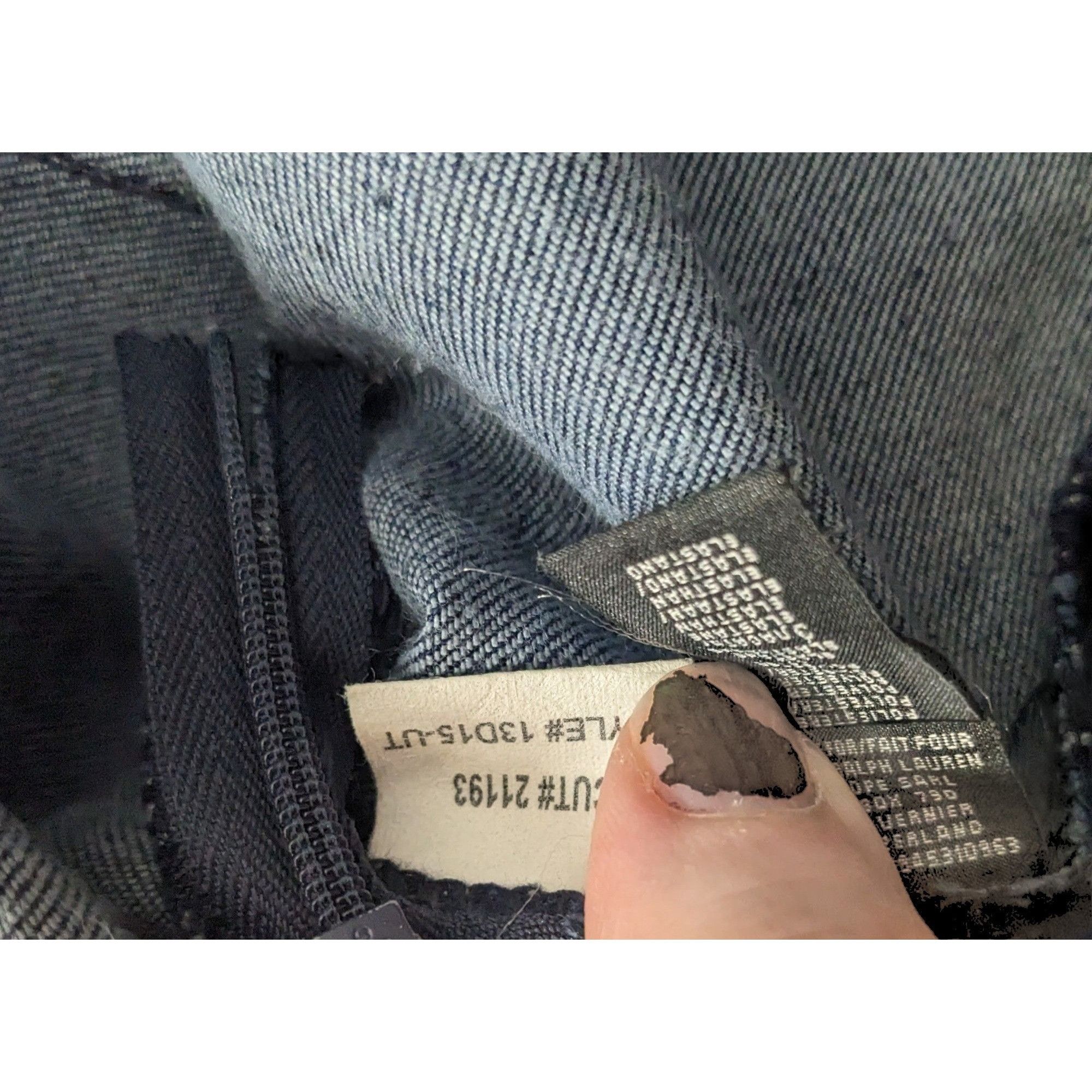 Ralph Lauren Vintage Ralph Lauren Blue Denim Skirt With Leather And Chain Size 26" / US 2 / IT 38 - 6 Thumbnail