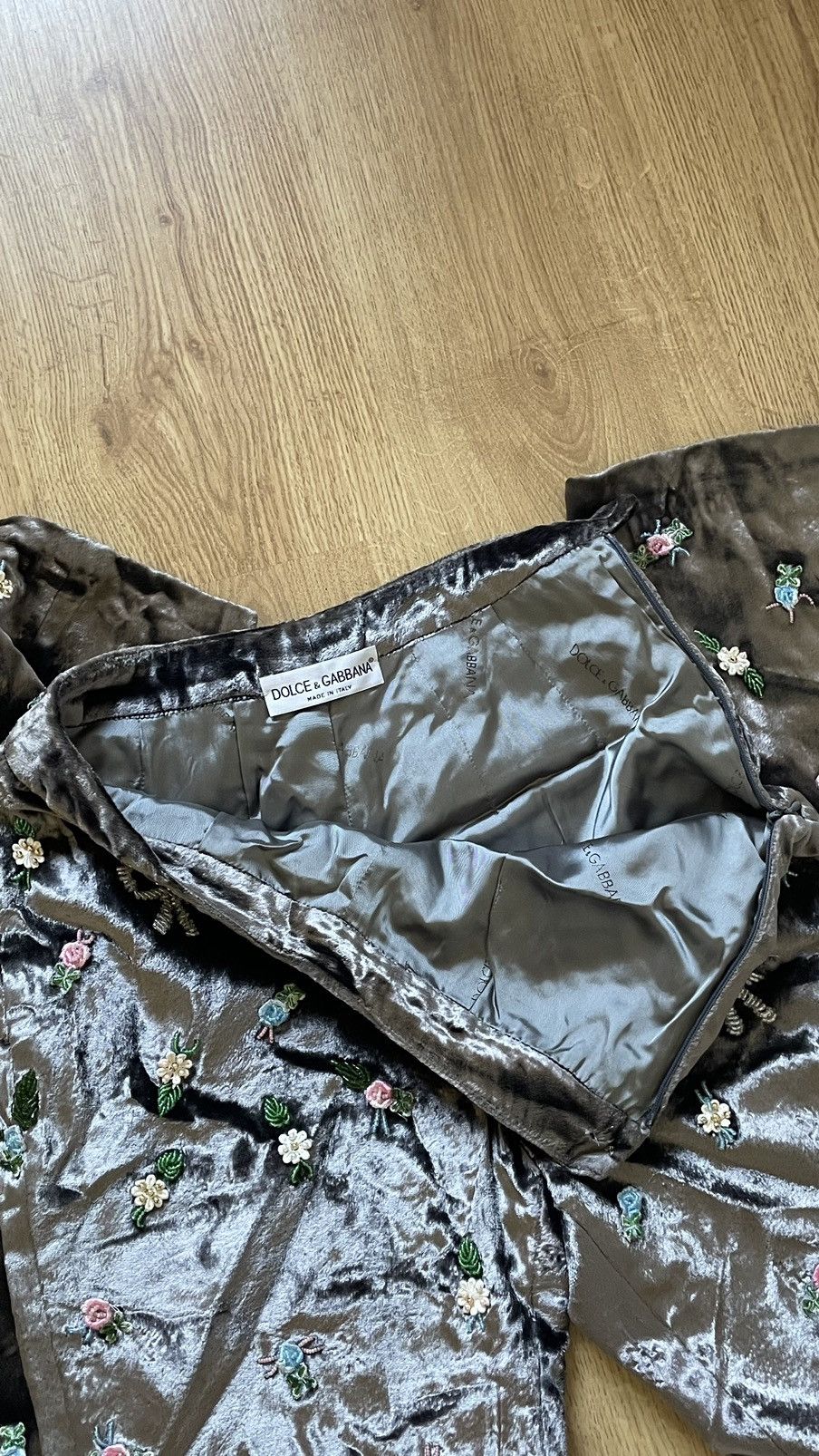 Dolce & Gabbana Dolce & Gabbana embelished velvet pants Size 25" / US 0 / IT 36 - 6 Thumbnail