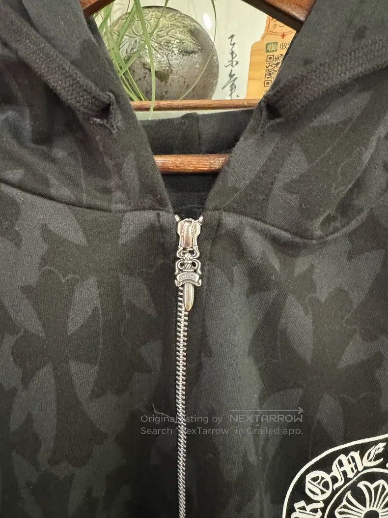 Chrome Hearts CHROME HEARTS Size XXL Black cross hoodie with dark stripes Size US XXL / EU 58 / 5 - 2 Thumbnail
