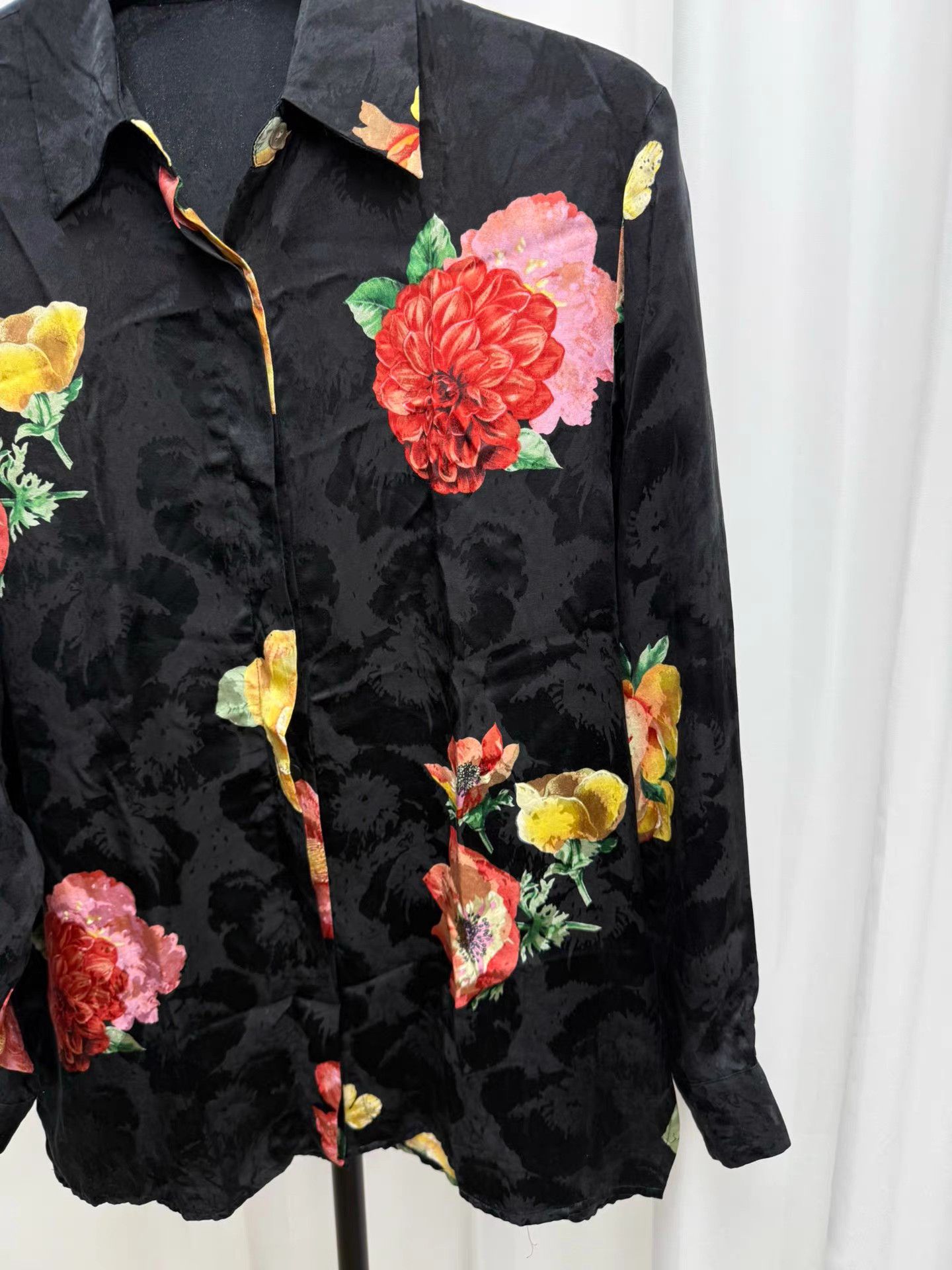 Yohji Yamamoto Yohji Yamamoto Workshop Dark Floral Satin Shirt K20 Size US M / EU 48-50 / 2 - 3 Thumbnail